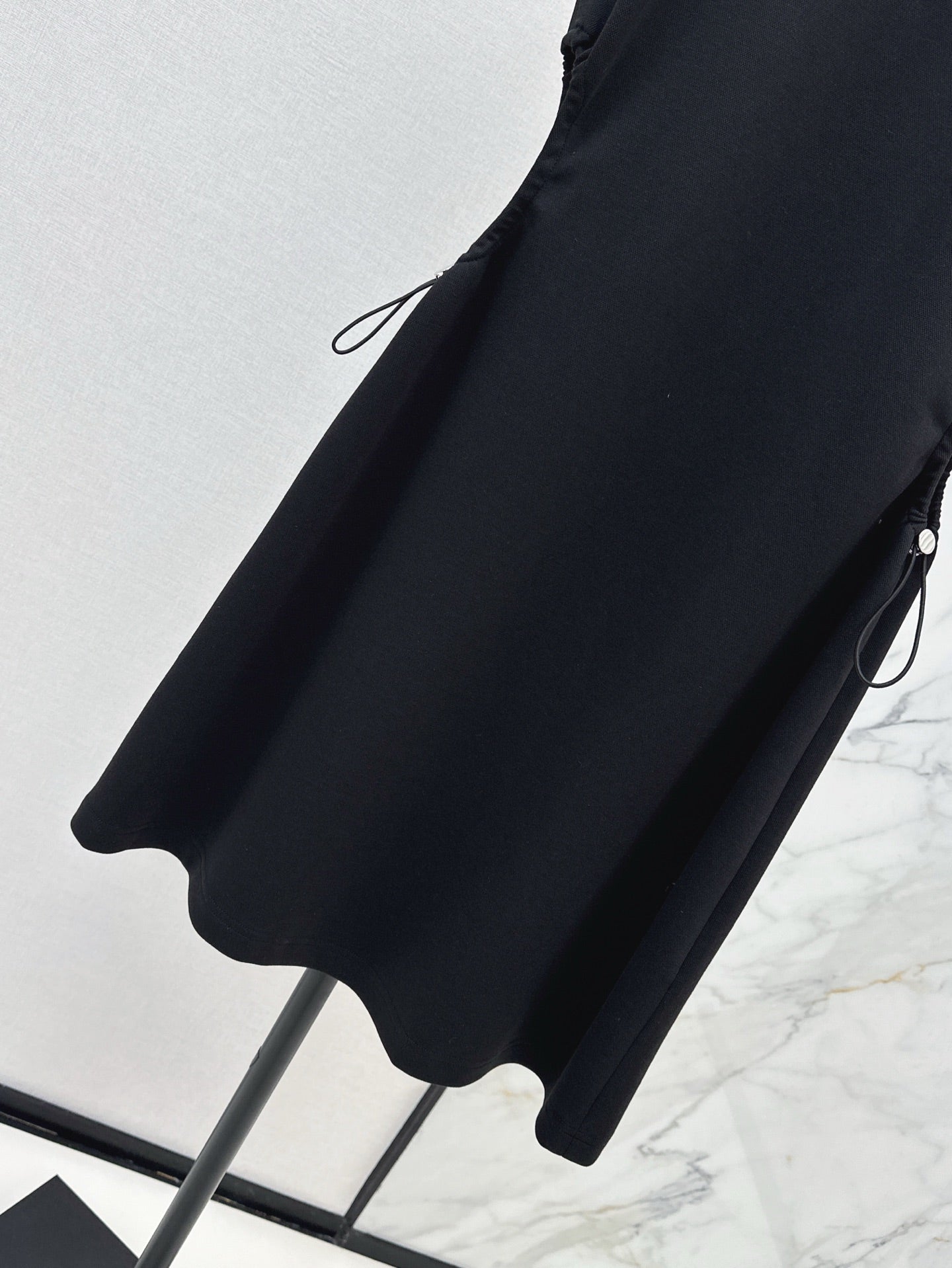 M*u 25ss Embroidered drawstring waist dress