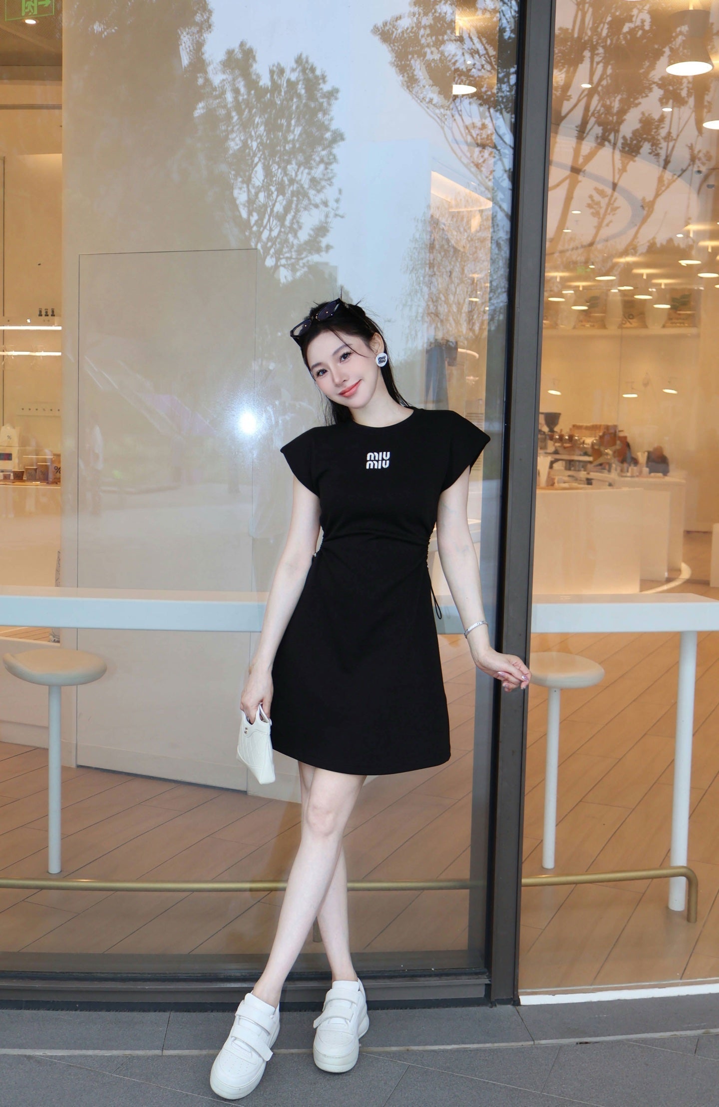 M*u 25ss Embroidered drawstring waist dress