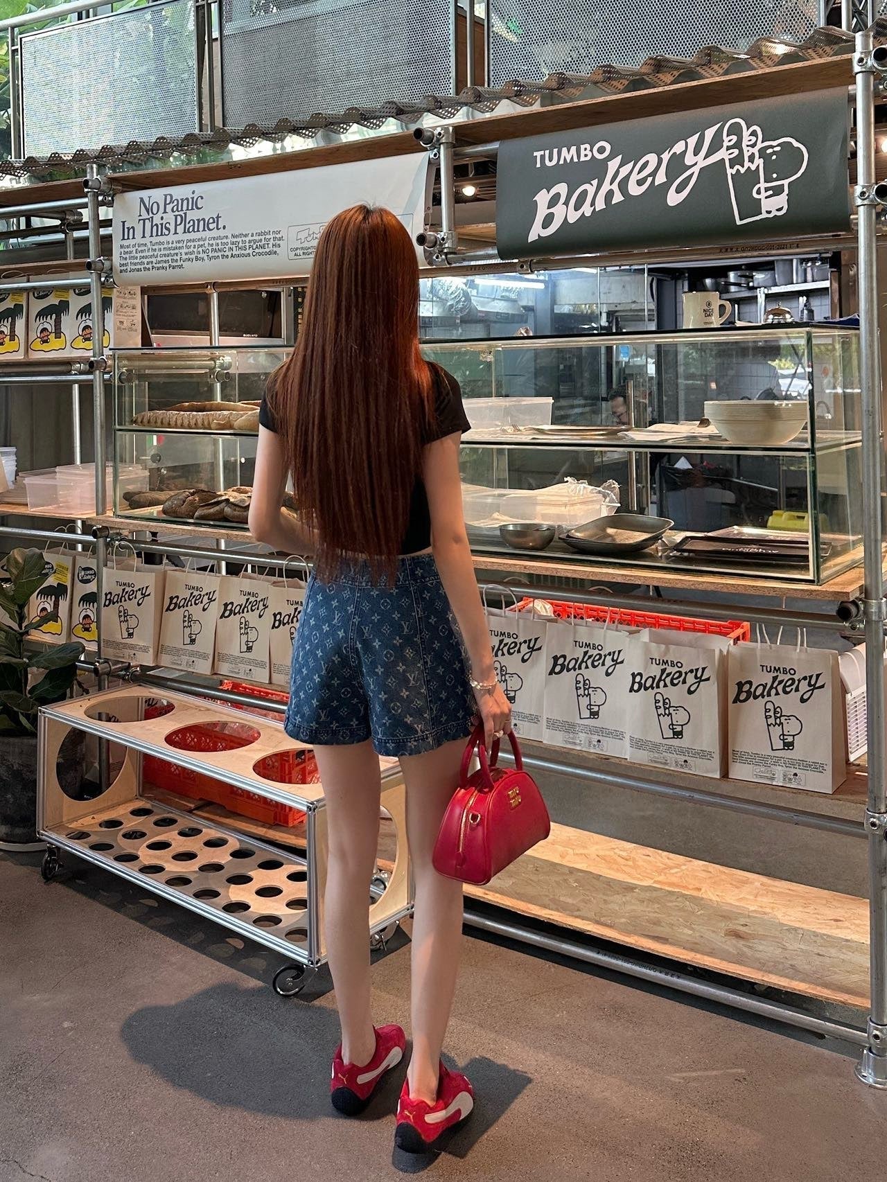 Loui* 25ss monogram zipper denim shorts