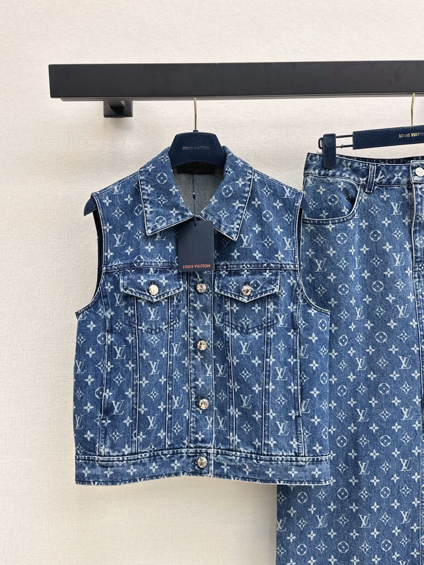 Loui* 25ss monogram denim suit