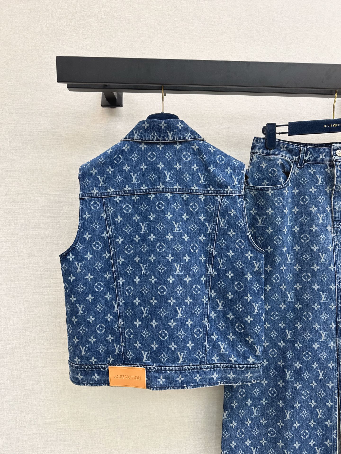 Loui* 25ss monogram denim suit