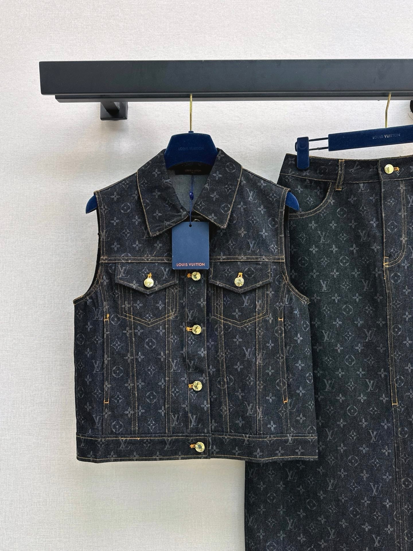 Loui* 25ss monogram denim suit