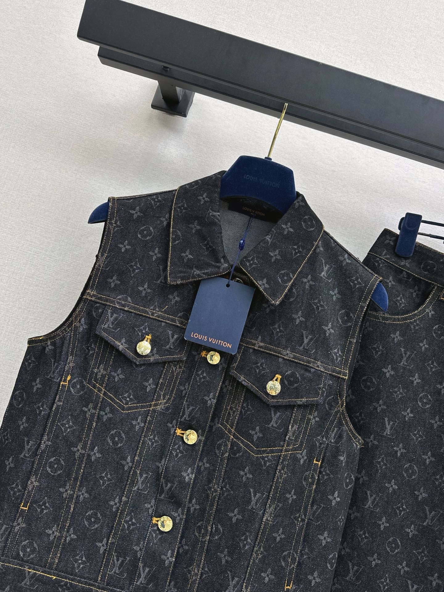 Loui* 25ss monogram denim suit