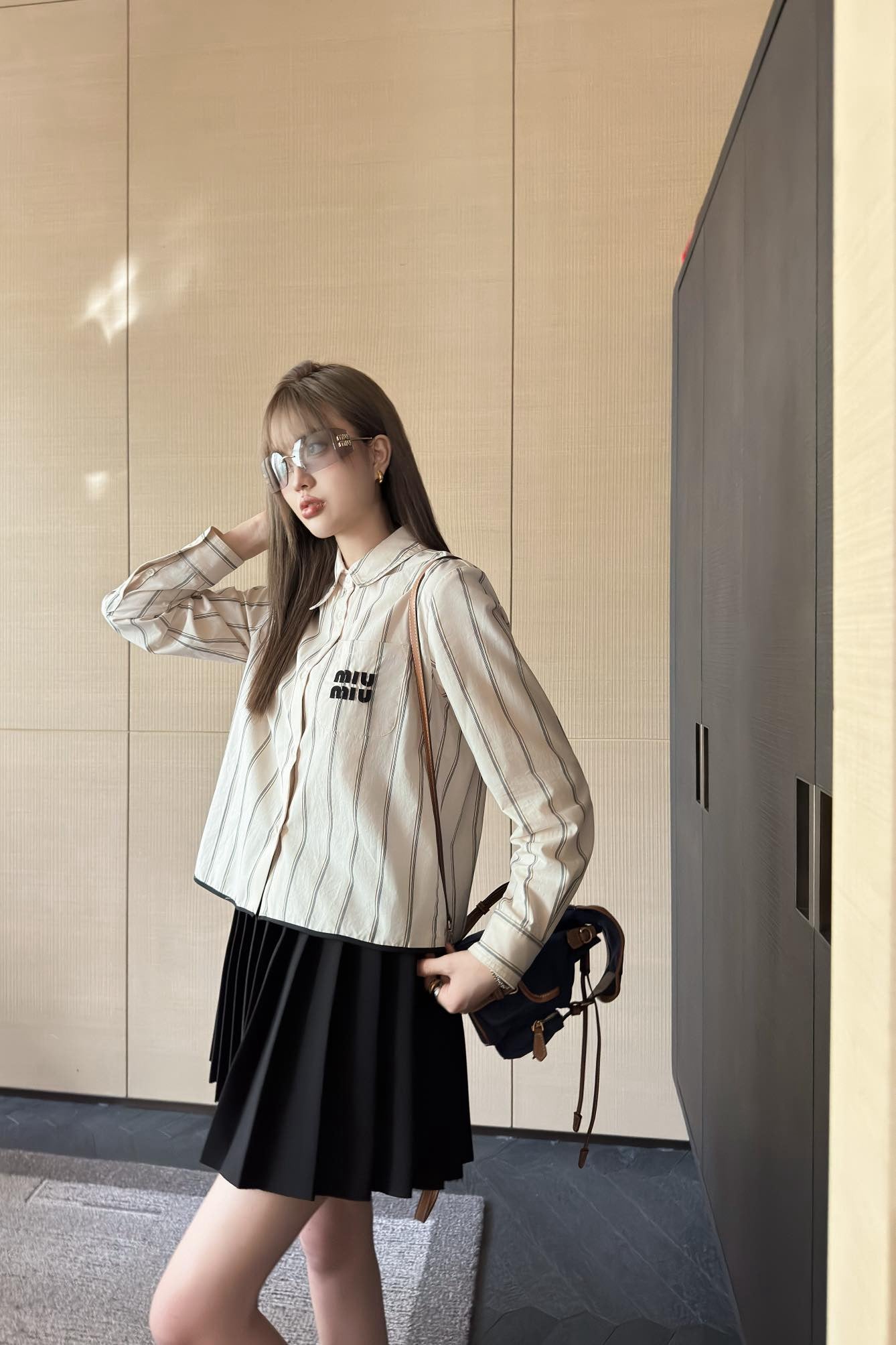 M*u 25ss  cotton shirt + pleated skirt set