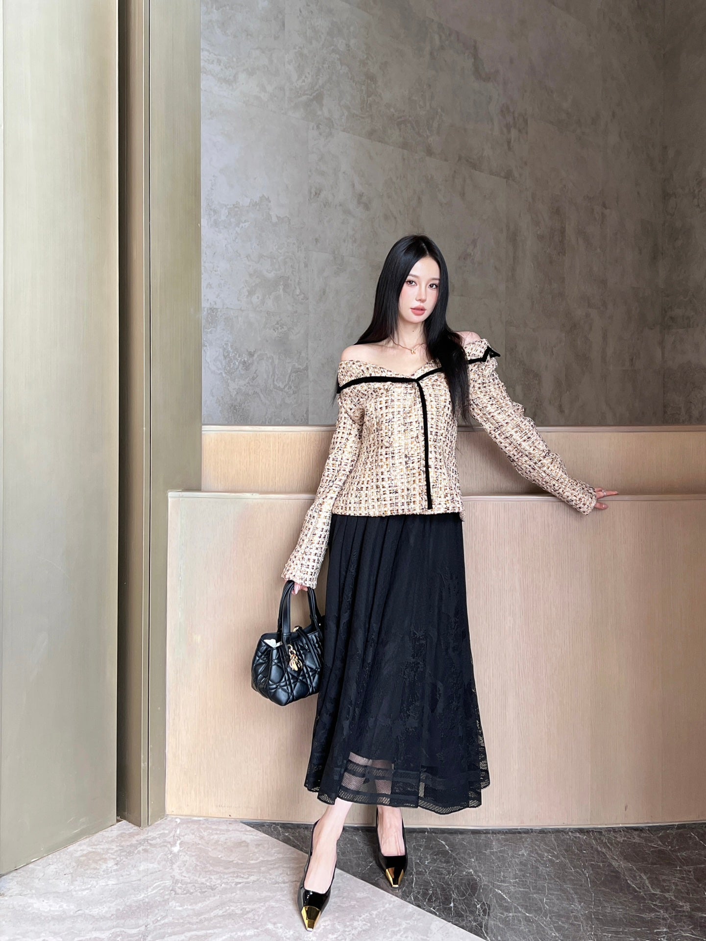 C*nel 25ss Boat neck woven tweed jacket