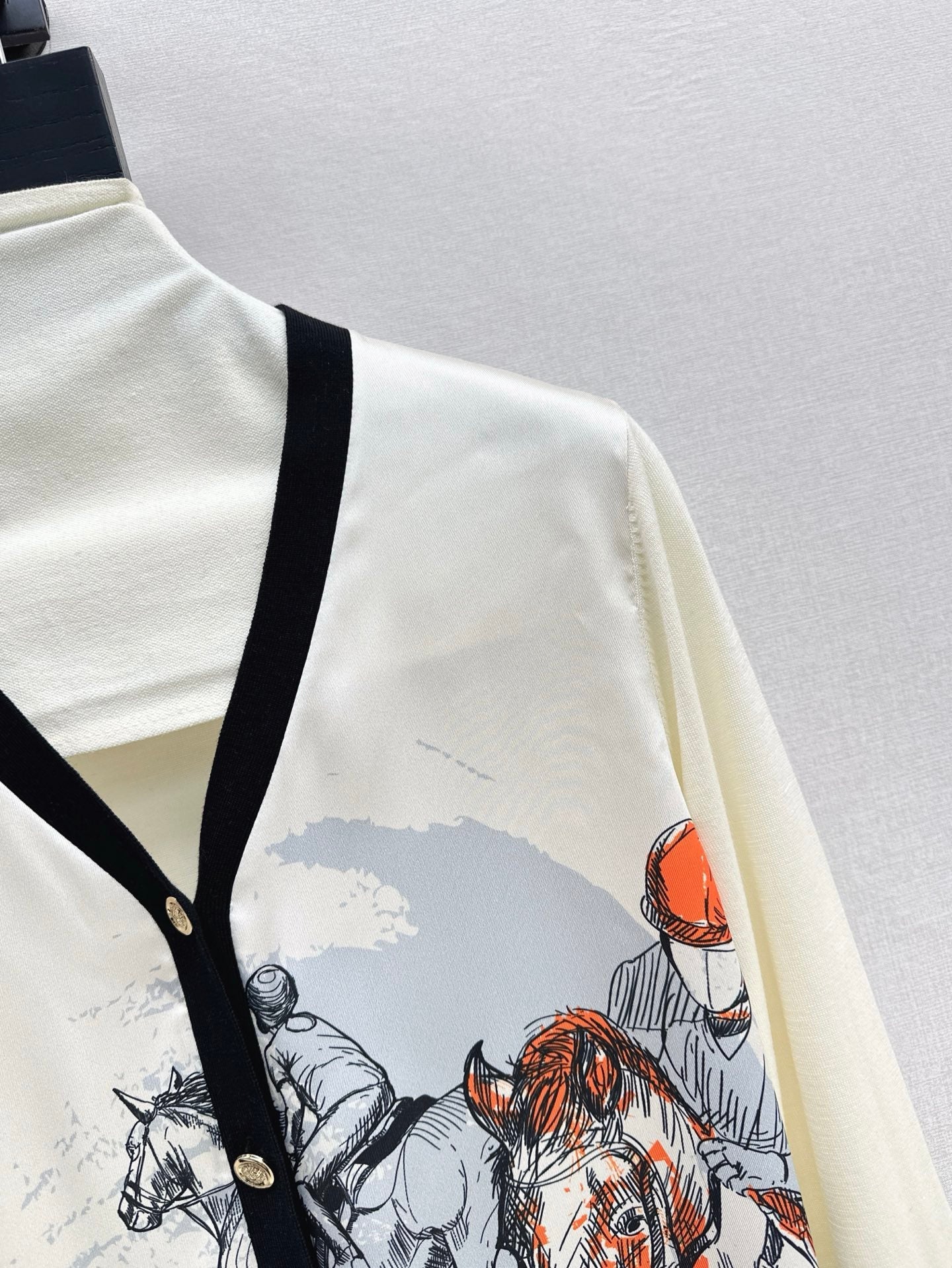 Herm* 25ss long-sleeve twillaine sweater