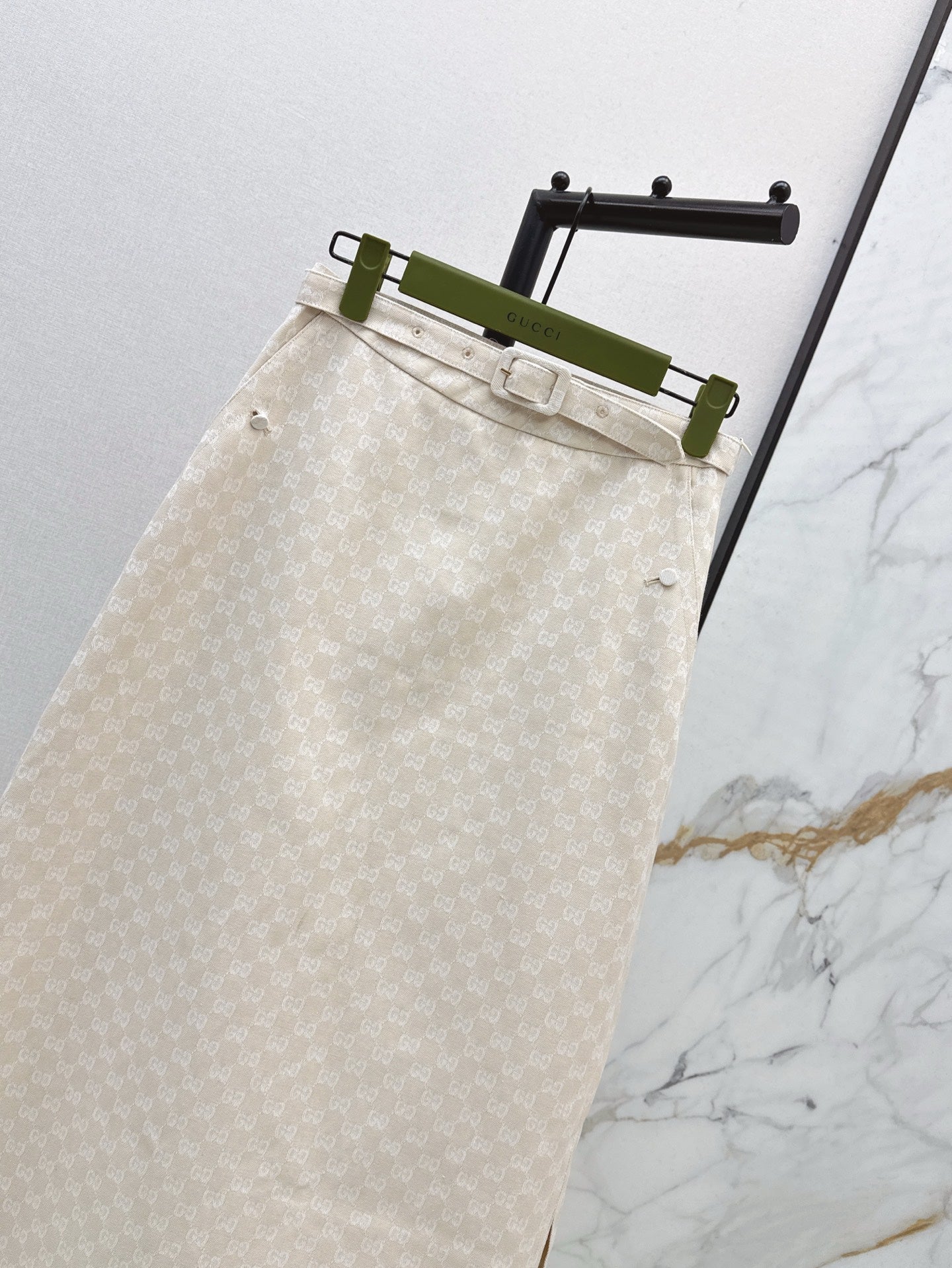 Gu*25ss GG jacquard belted skirt