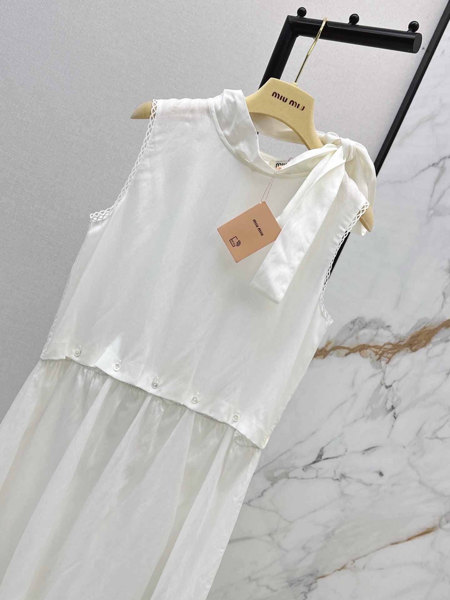 M*u 25ss Unbuttoned slubbed poplin dress