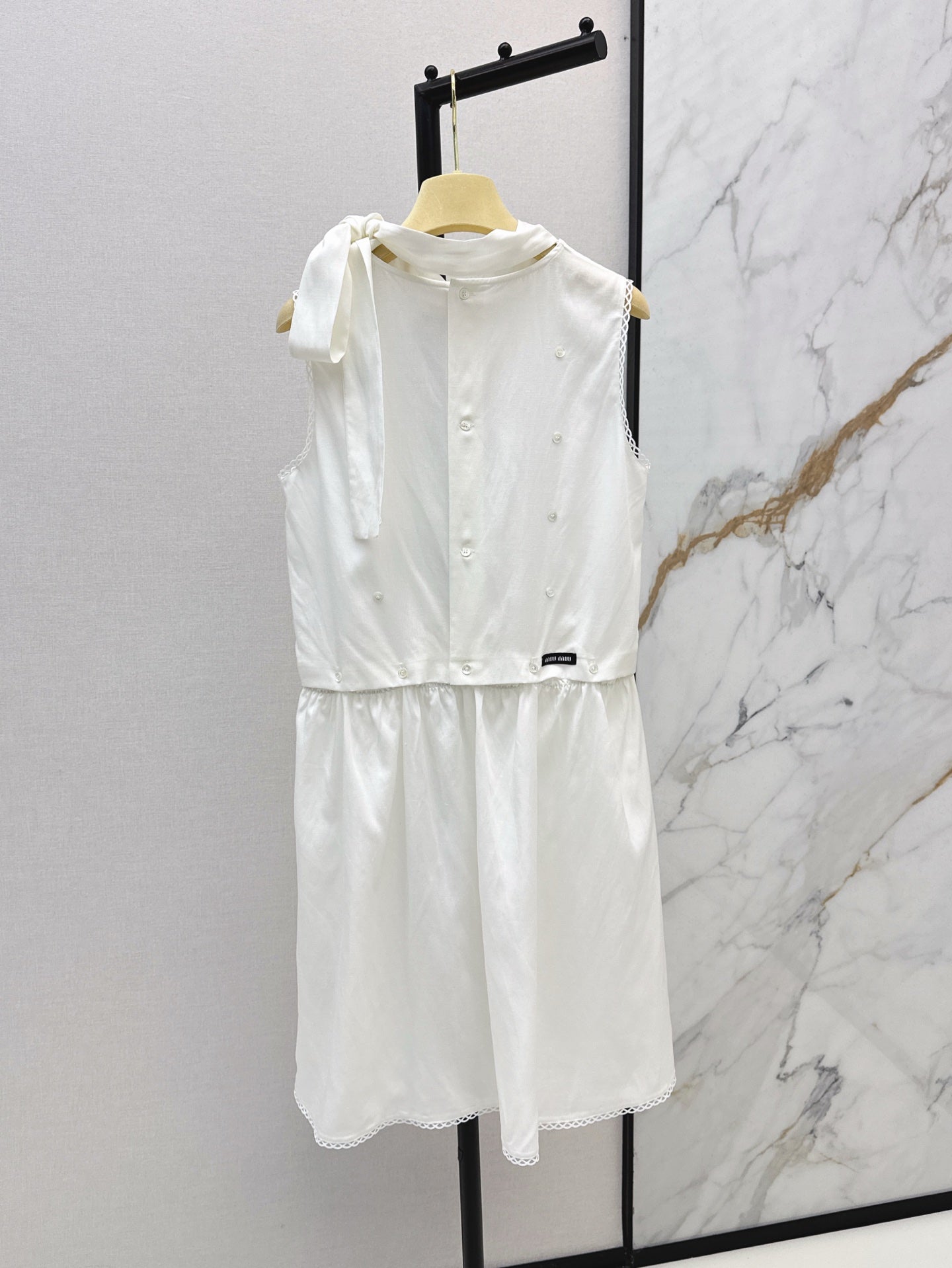 M*u 25ss Unbuttoned slubbed poplin dress