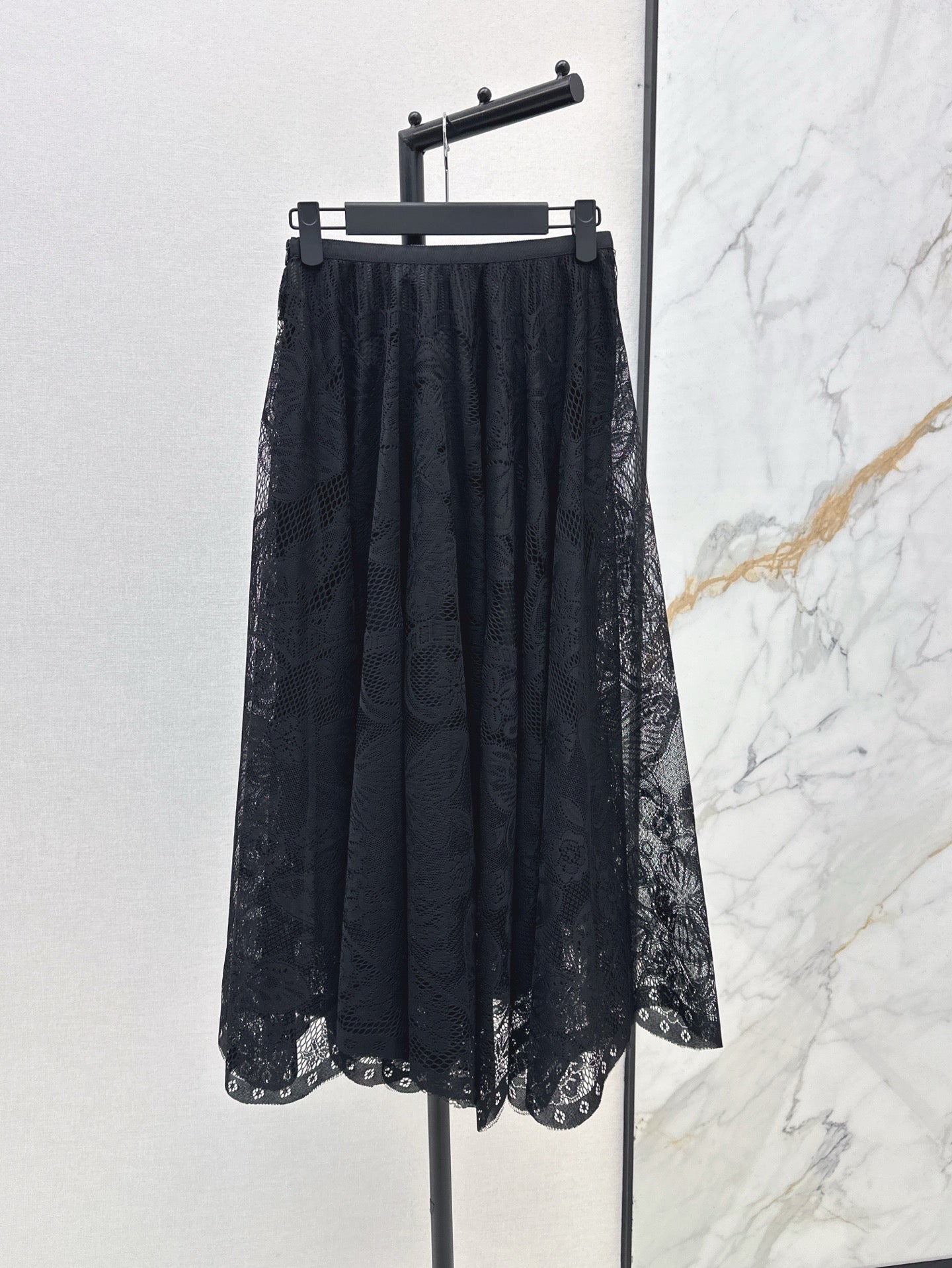 D*r 25ss Lace Flared Mid-Length Skirt