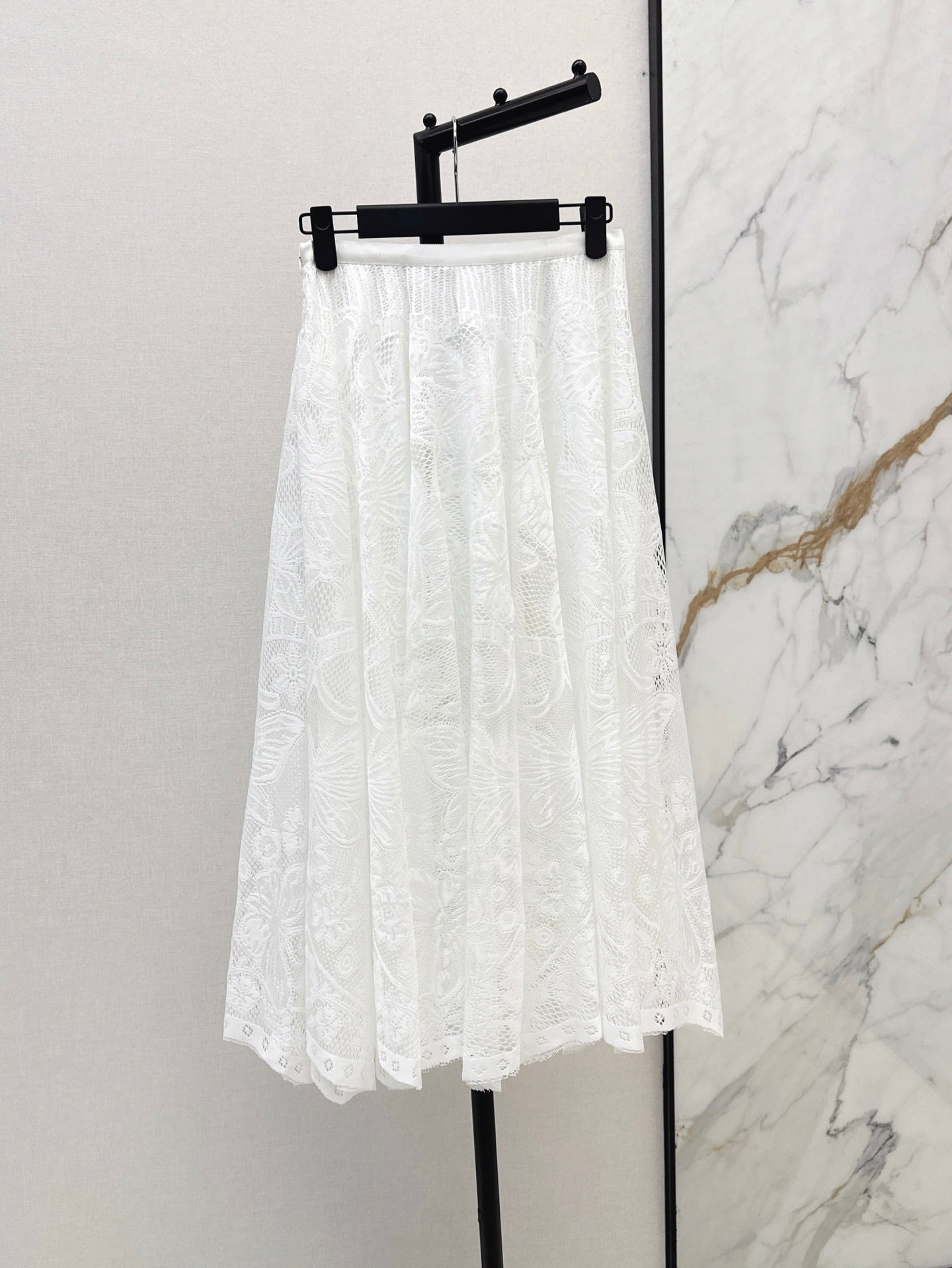 D*r 25ss Lace Flared Mid-Length Skirt