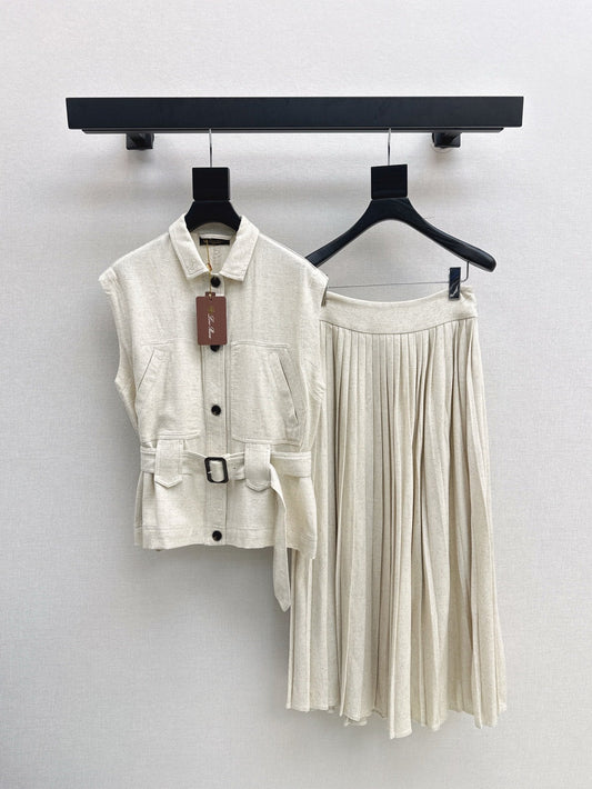 Lor*P belted vest + pleated skirt set