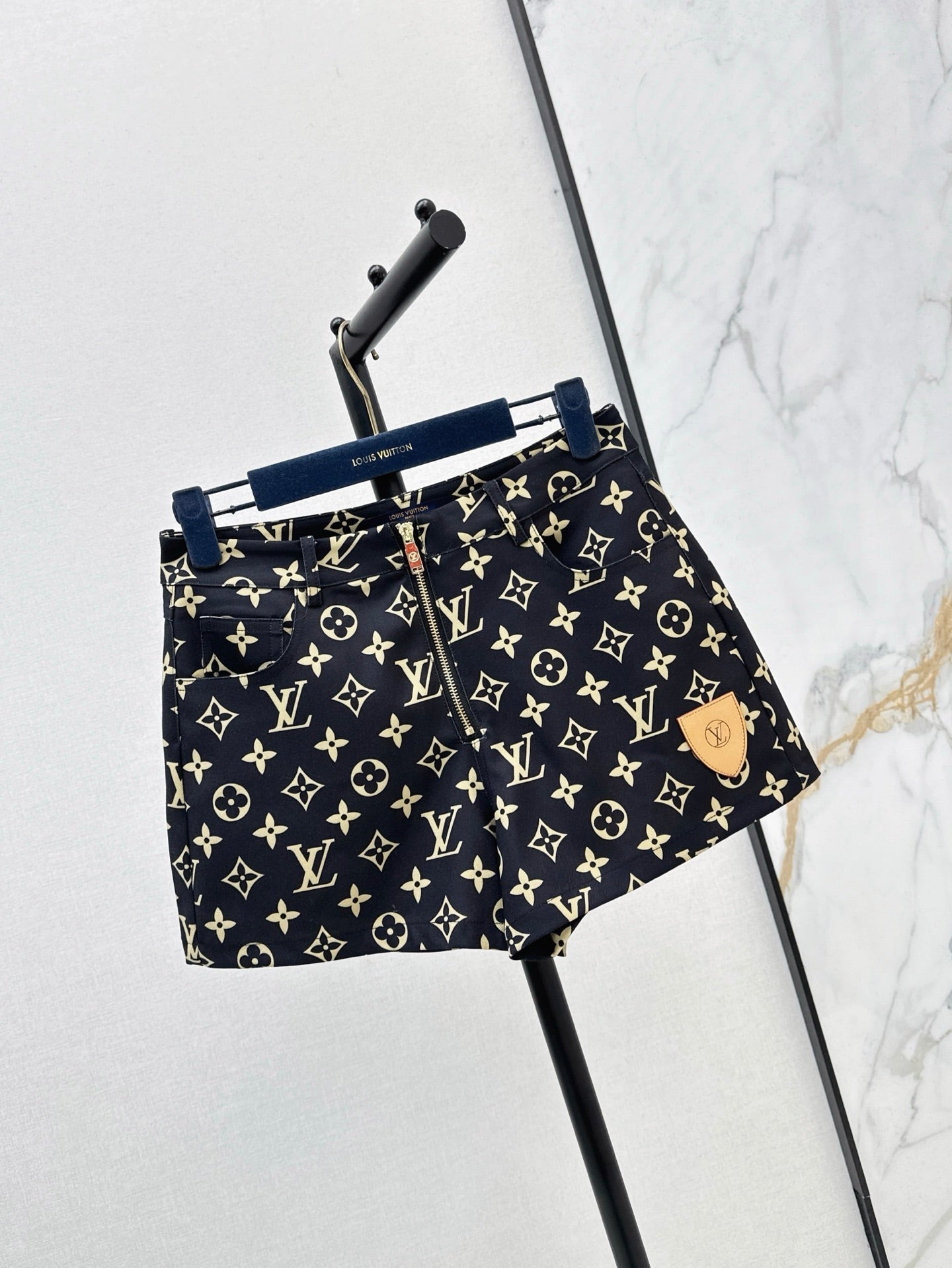 Loui* 25ss monogram printed shorts