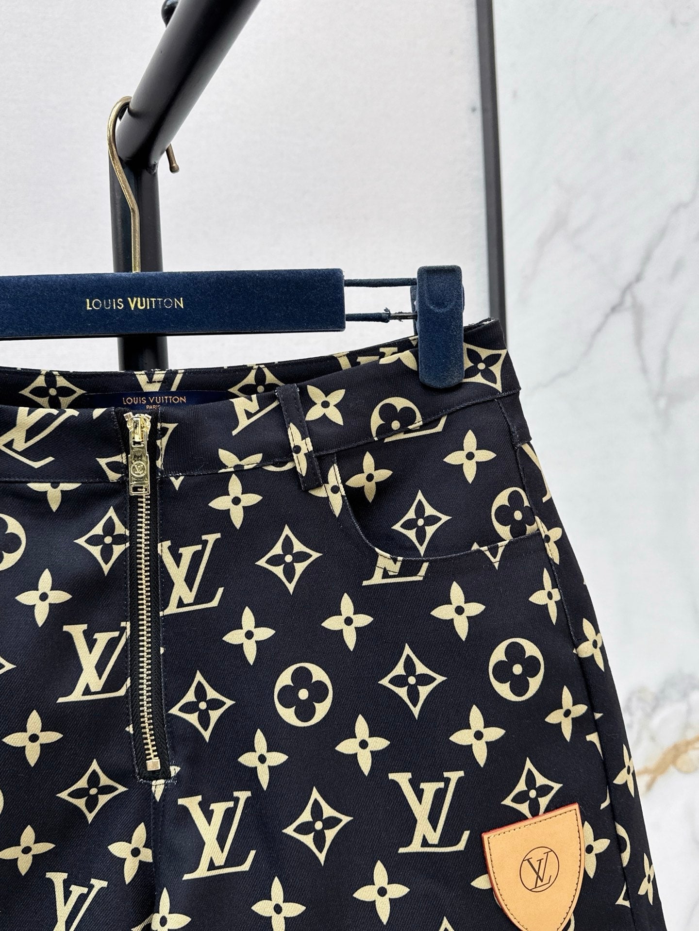 Loui* 25ss monogram printed shorts