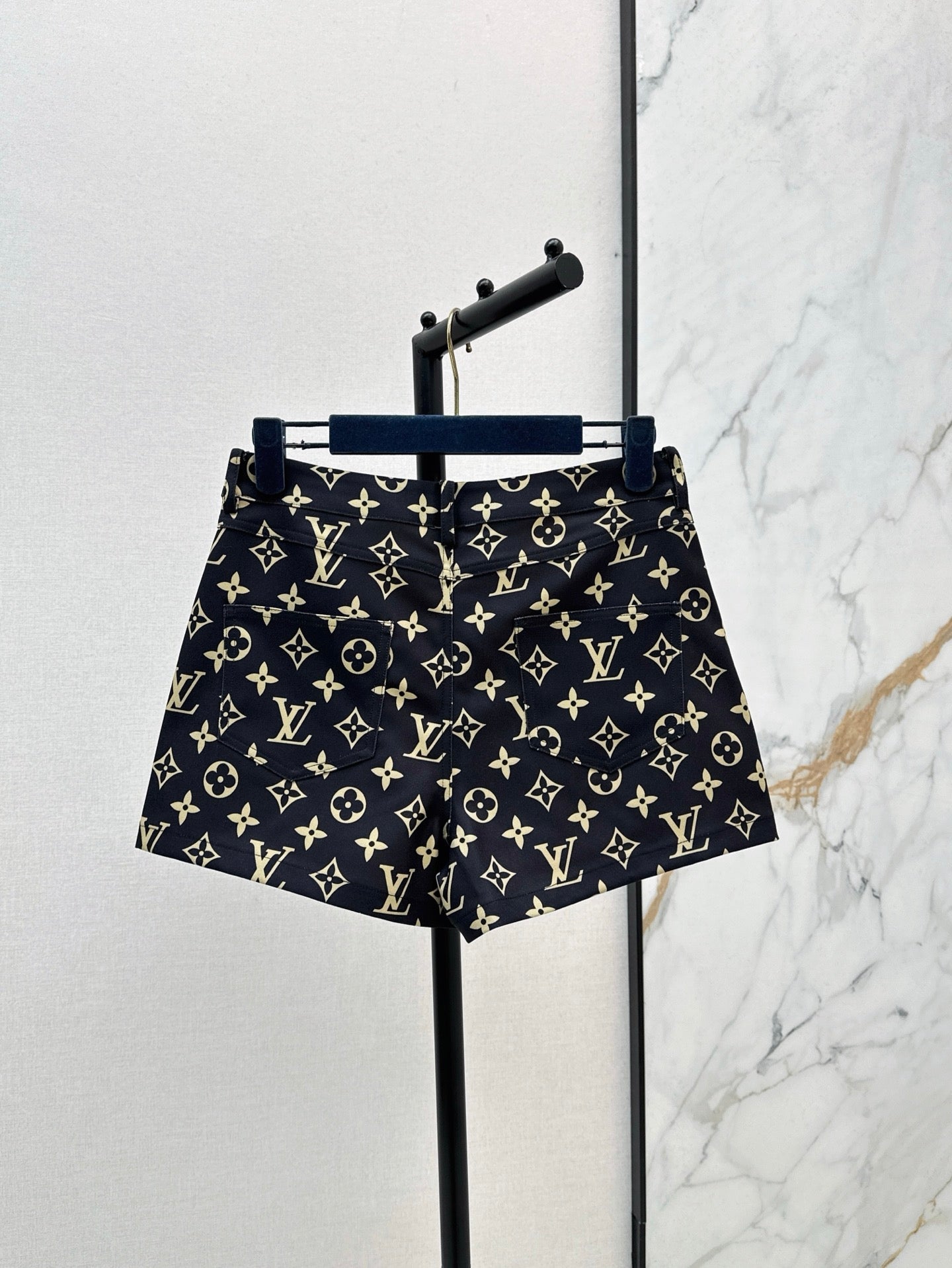 Loui* 25ss monogram printed shorts