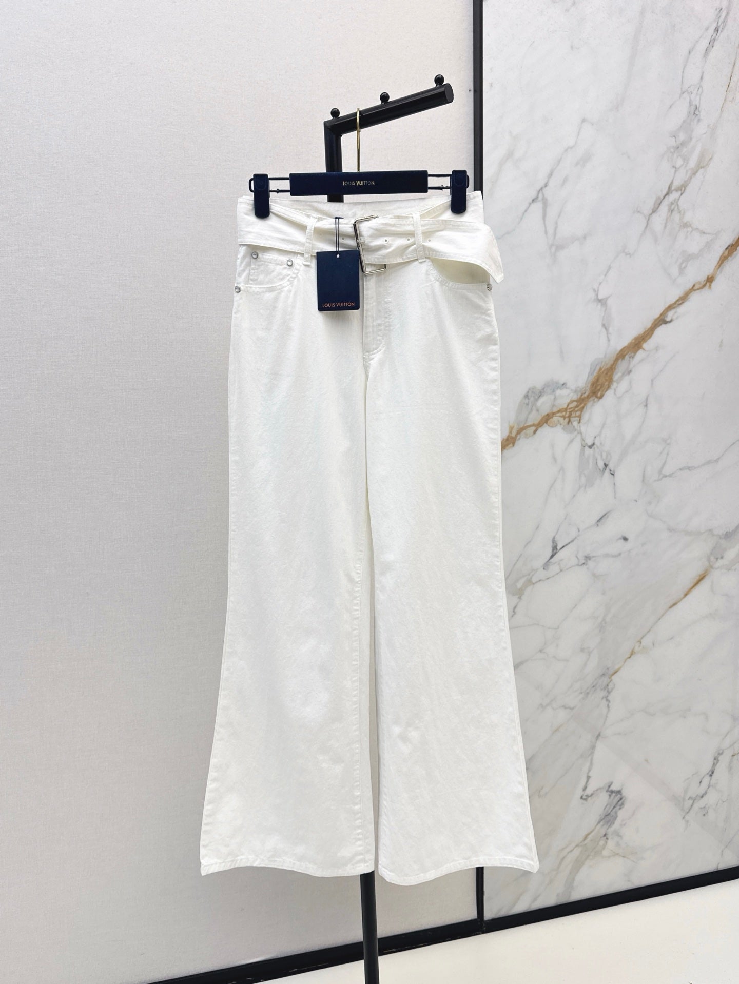Loui* 25ss belted denim pants