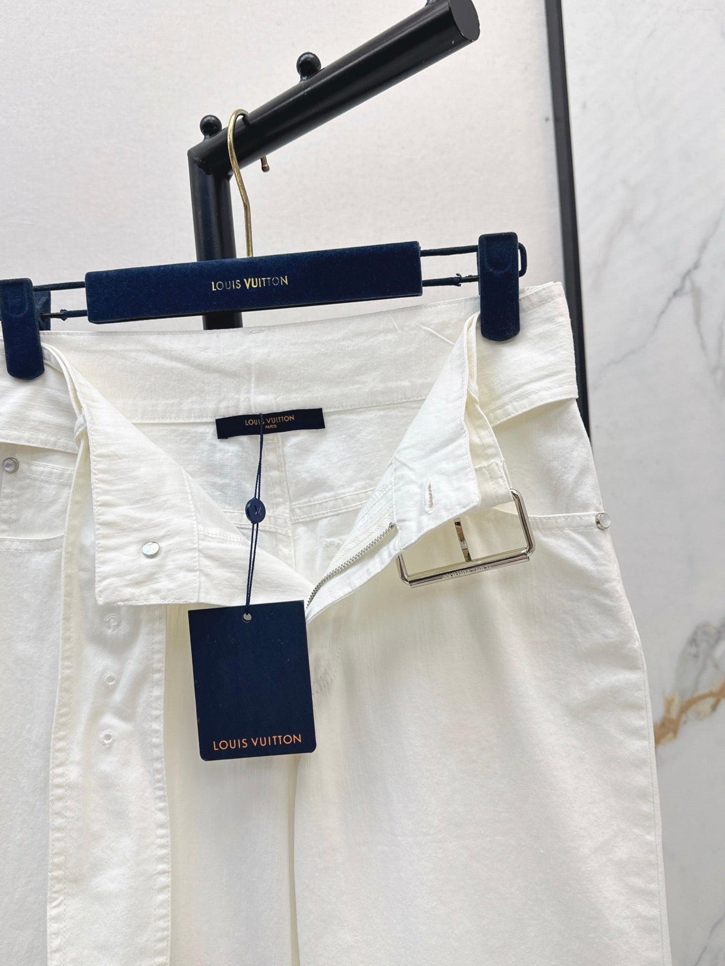 Loui* 25ss belted denim pants