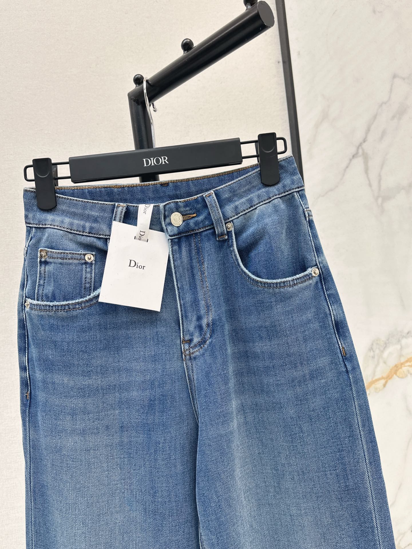 D*r 25ss bee logo embroidered denim pants