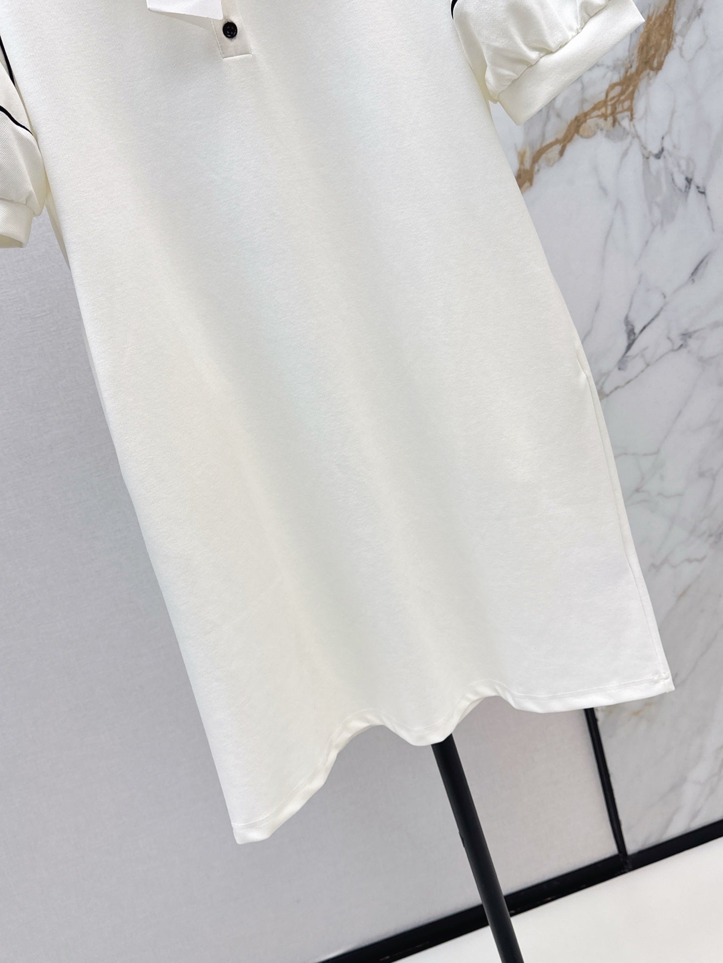 Cel* 25ss embroidered polo dress