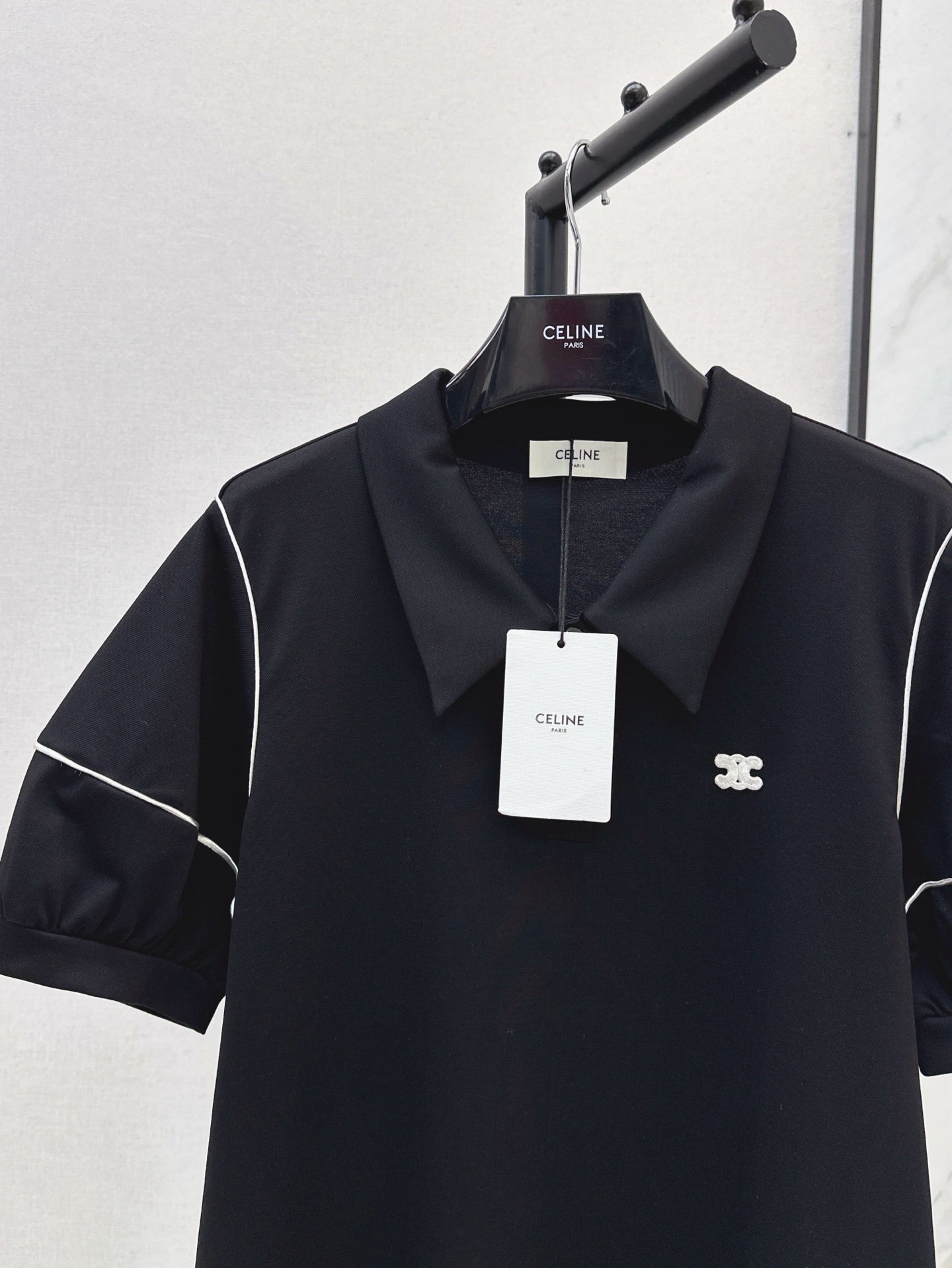 Cel* 25ss embroidered polo dress