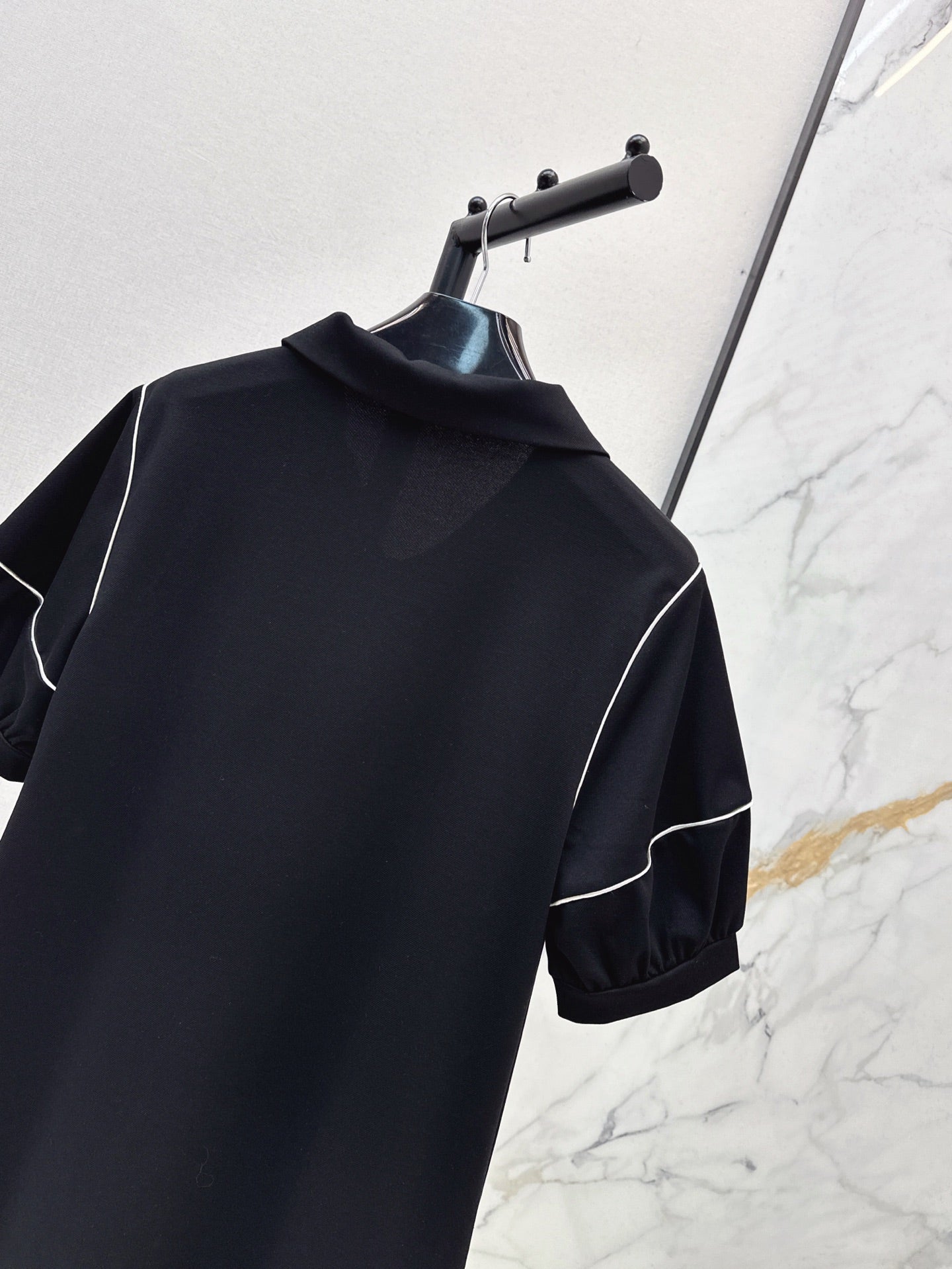 Cel* 25ss embroidered polo dress