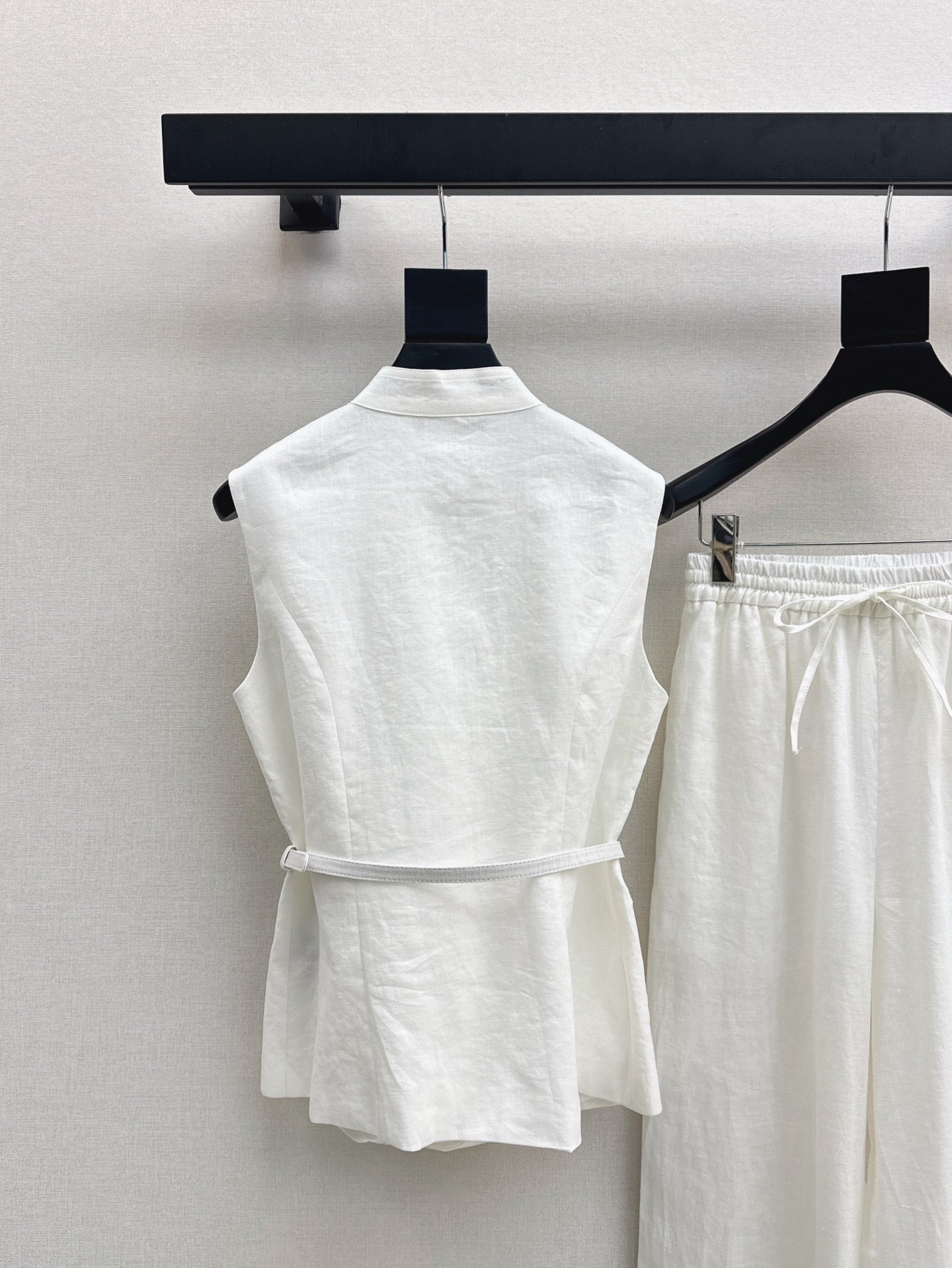 Lor*P 25ss belted vest + wide-leg pants set