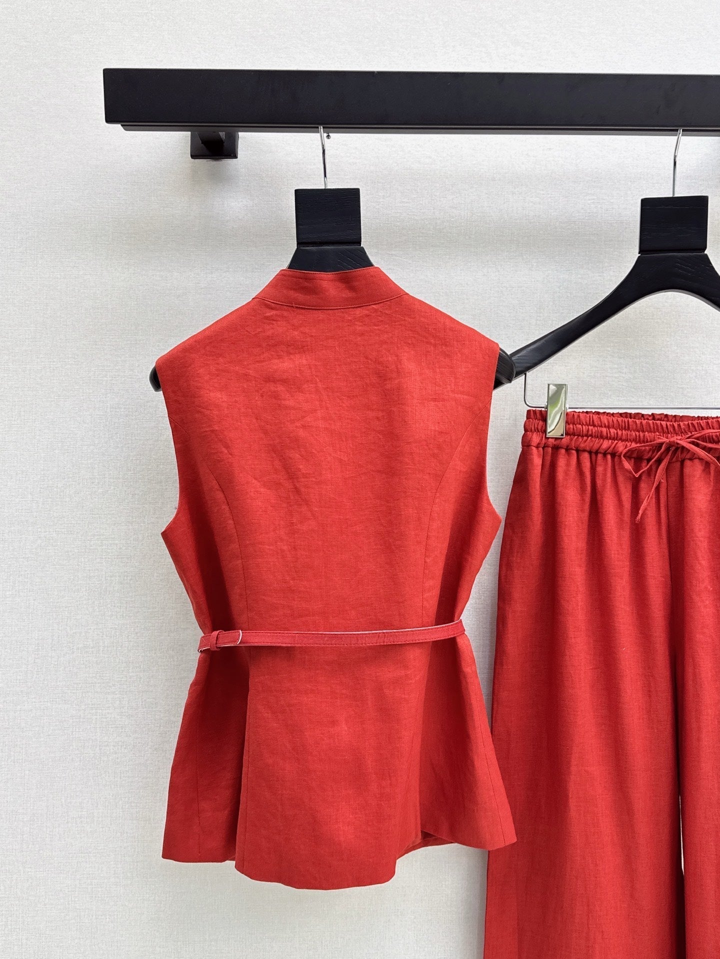 Lor*P 25ss belted vest + wide-leg pants set