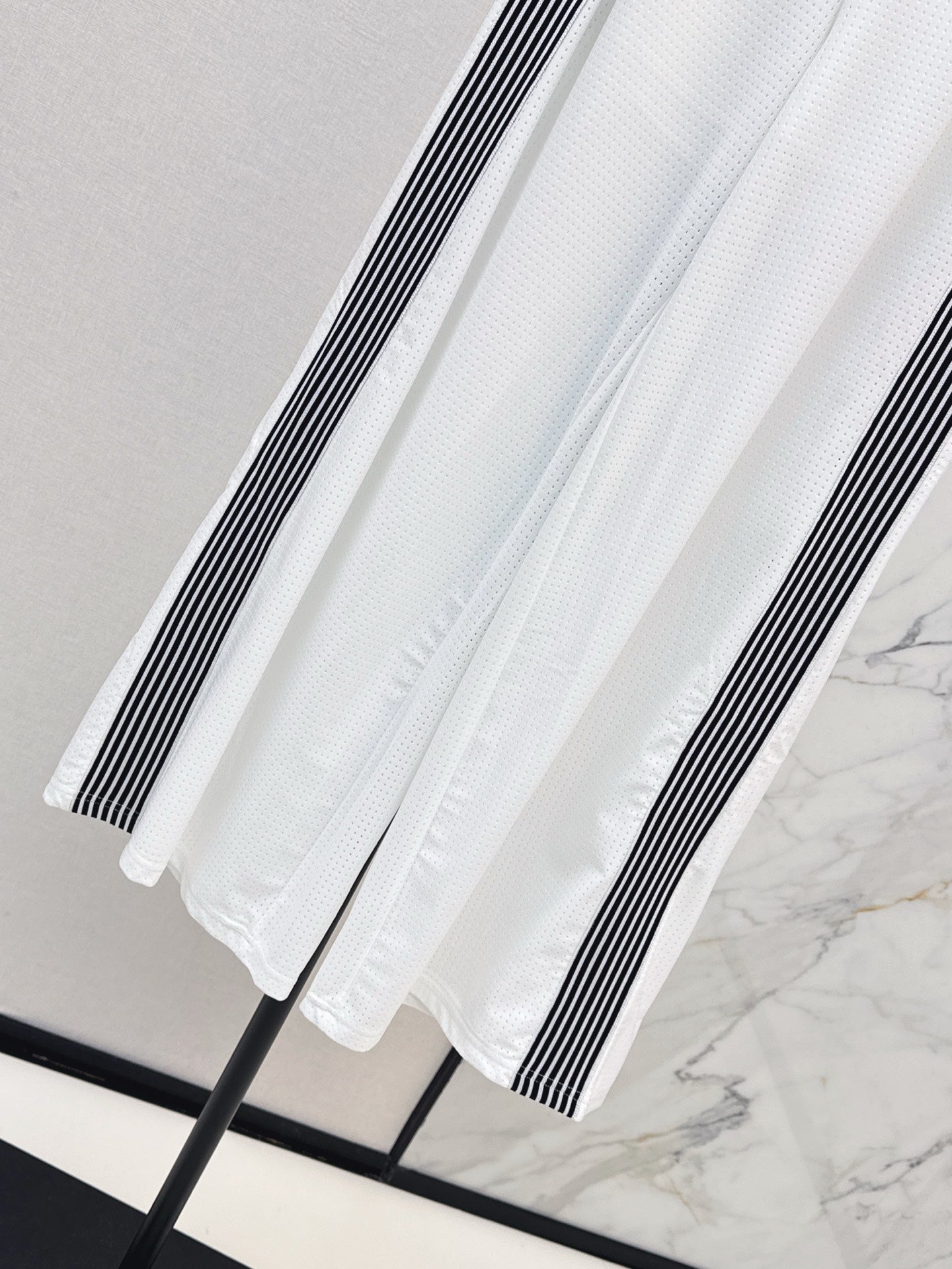 Gu* 25ss mesh pants with web