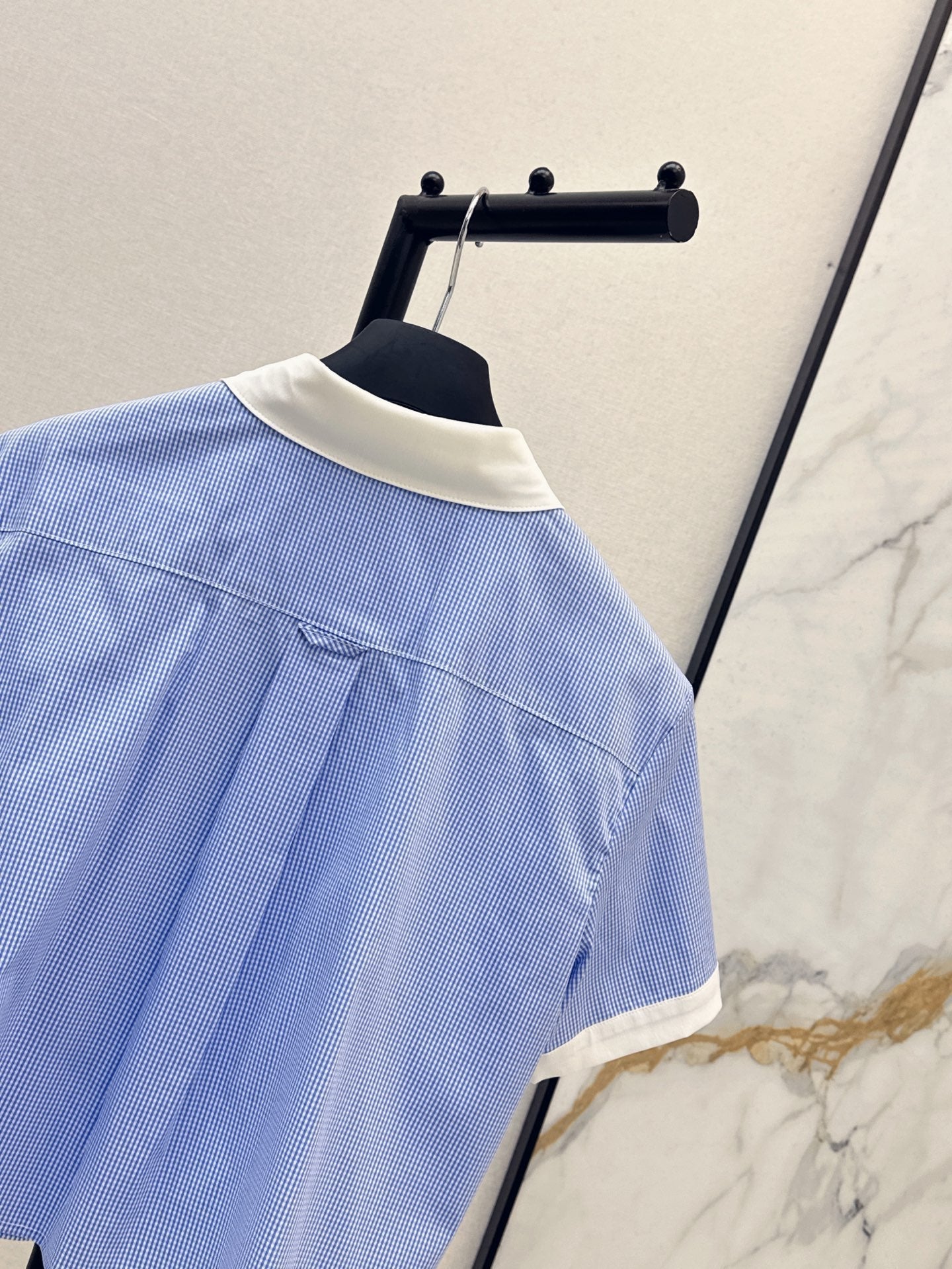 D*r 25ss Cropped shirt with bee embroidery