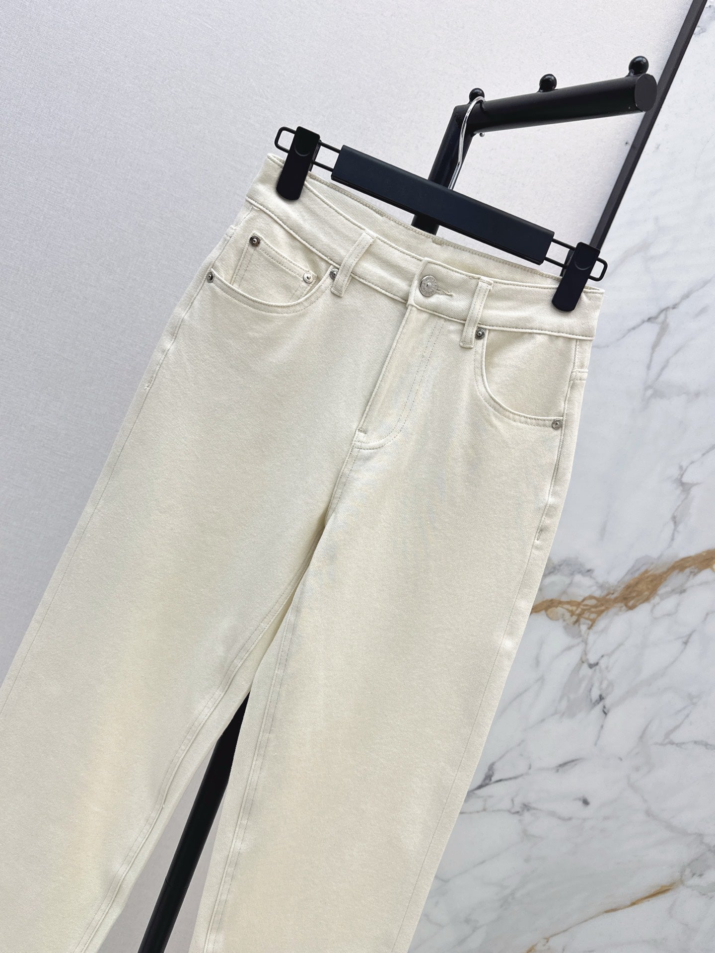 Bur* 25ss embroidered denim pants