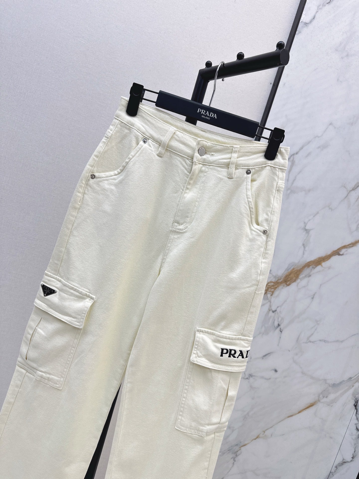 Pra* 25ss embroidered pocket jeans