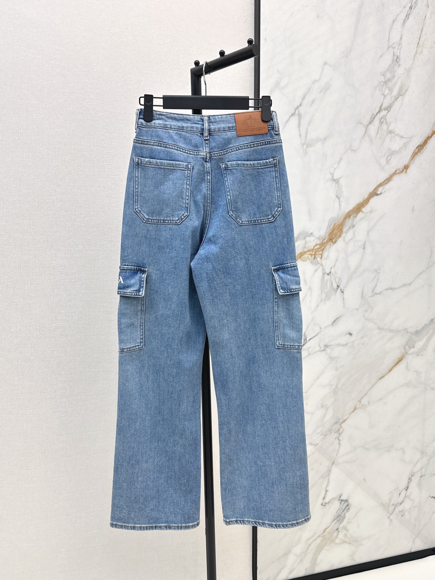 Pra* 25ss embroidered pocket jeans