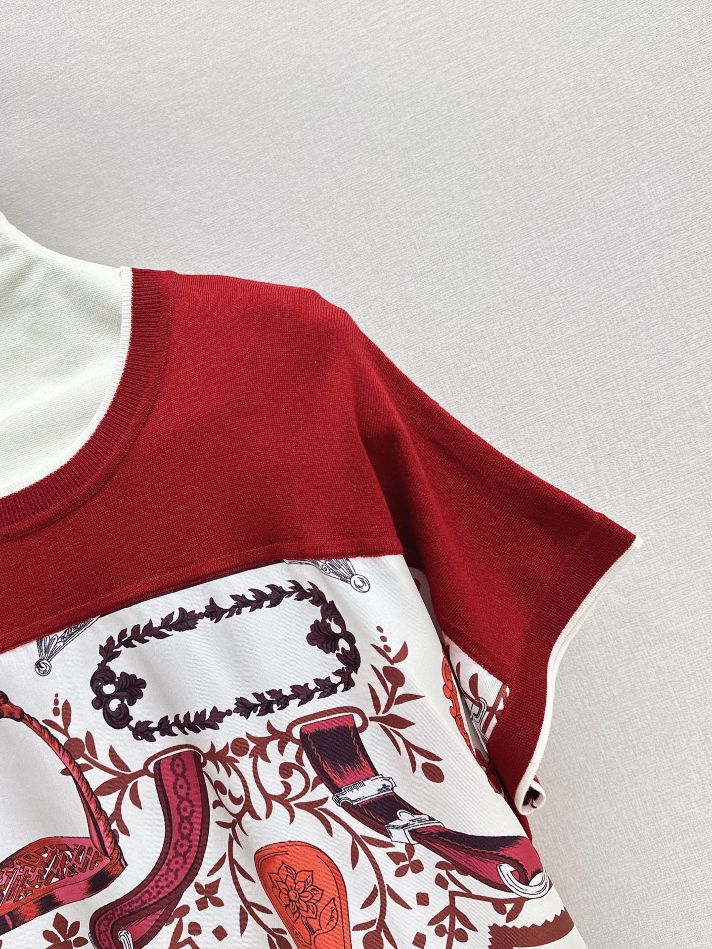 Herm* 25ss Stirrup printed  twillaine T-shirt