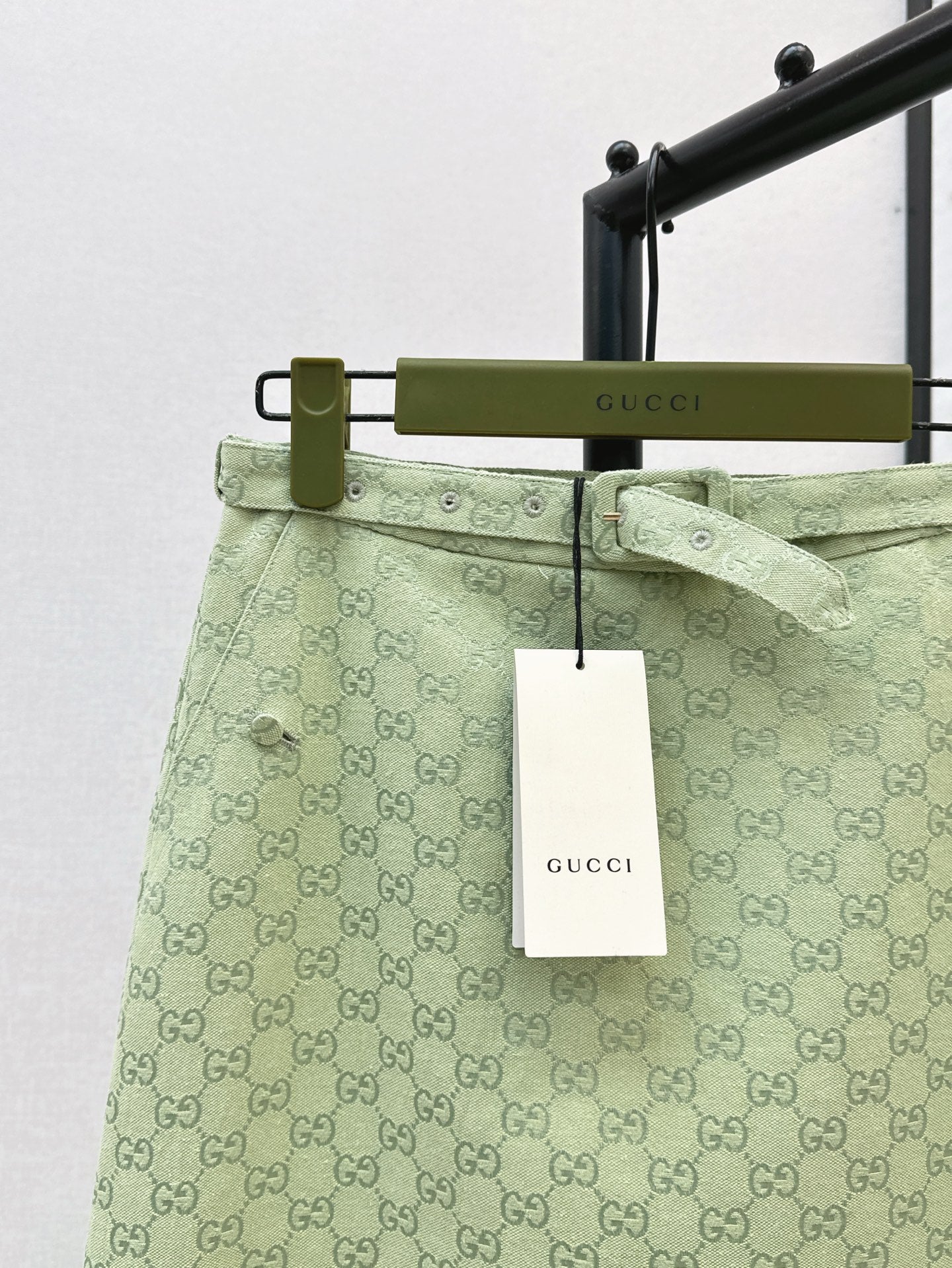 Gu* 25ss GG cotton gabardine skirt