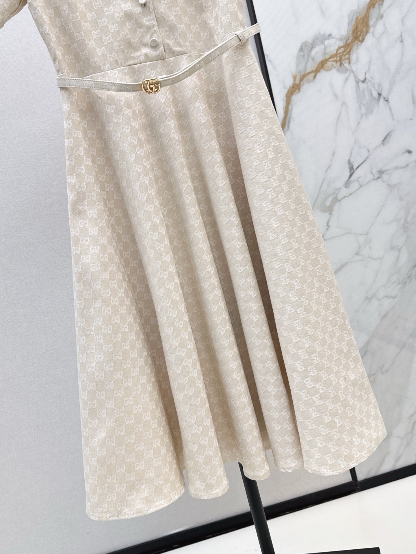 Gu* 25ss Mid-length GG jacquard dress