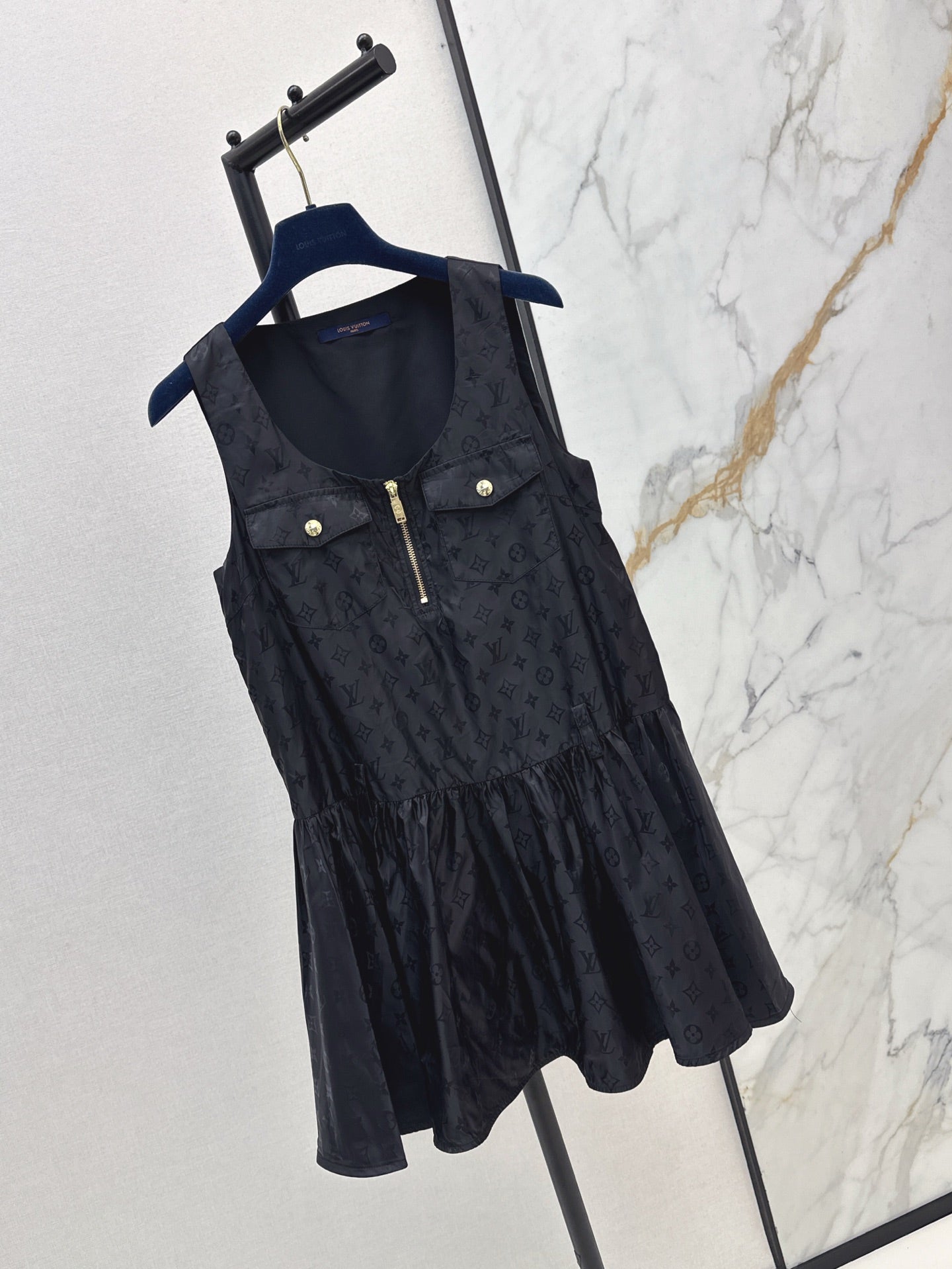 Loui* 25ss sleeveless dress