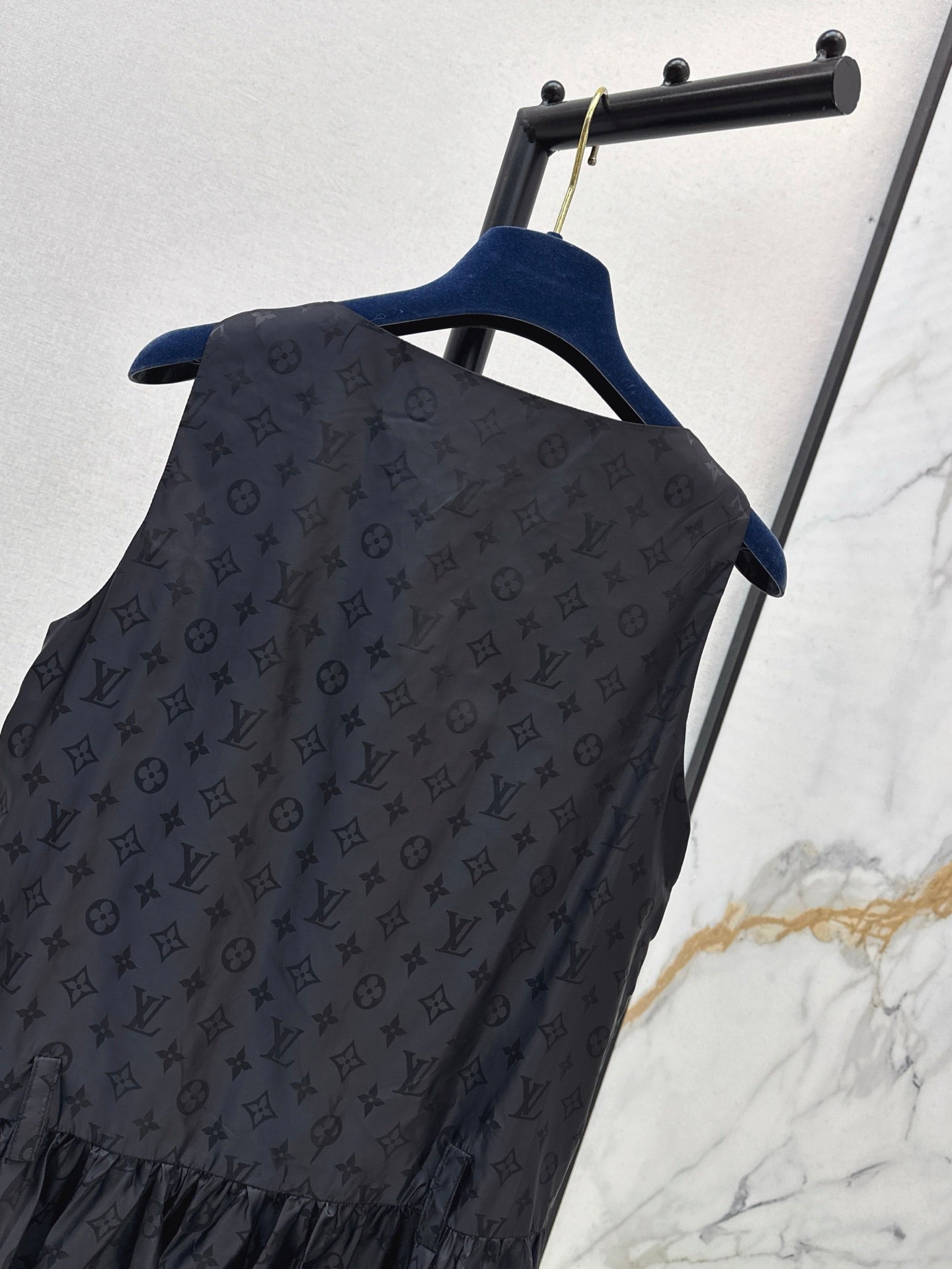 Loui* 25ss sleeveless dress