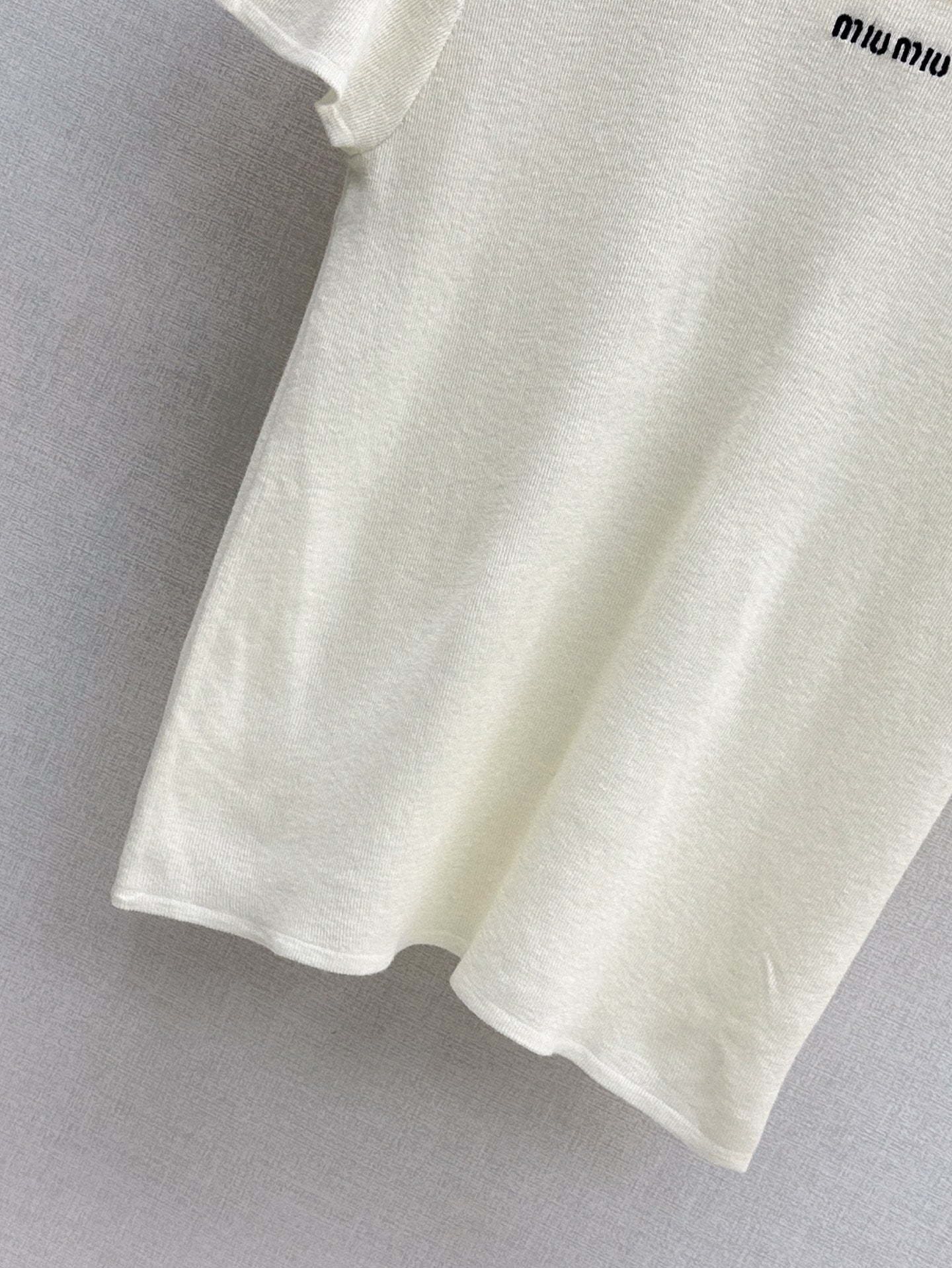 M*u 25ss embroidered knit top