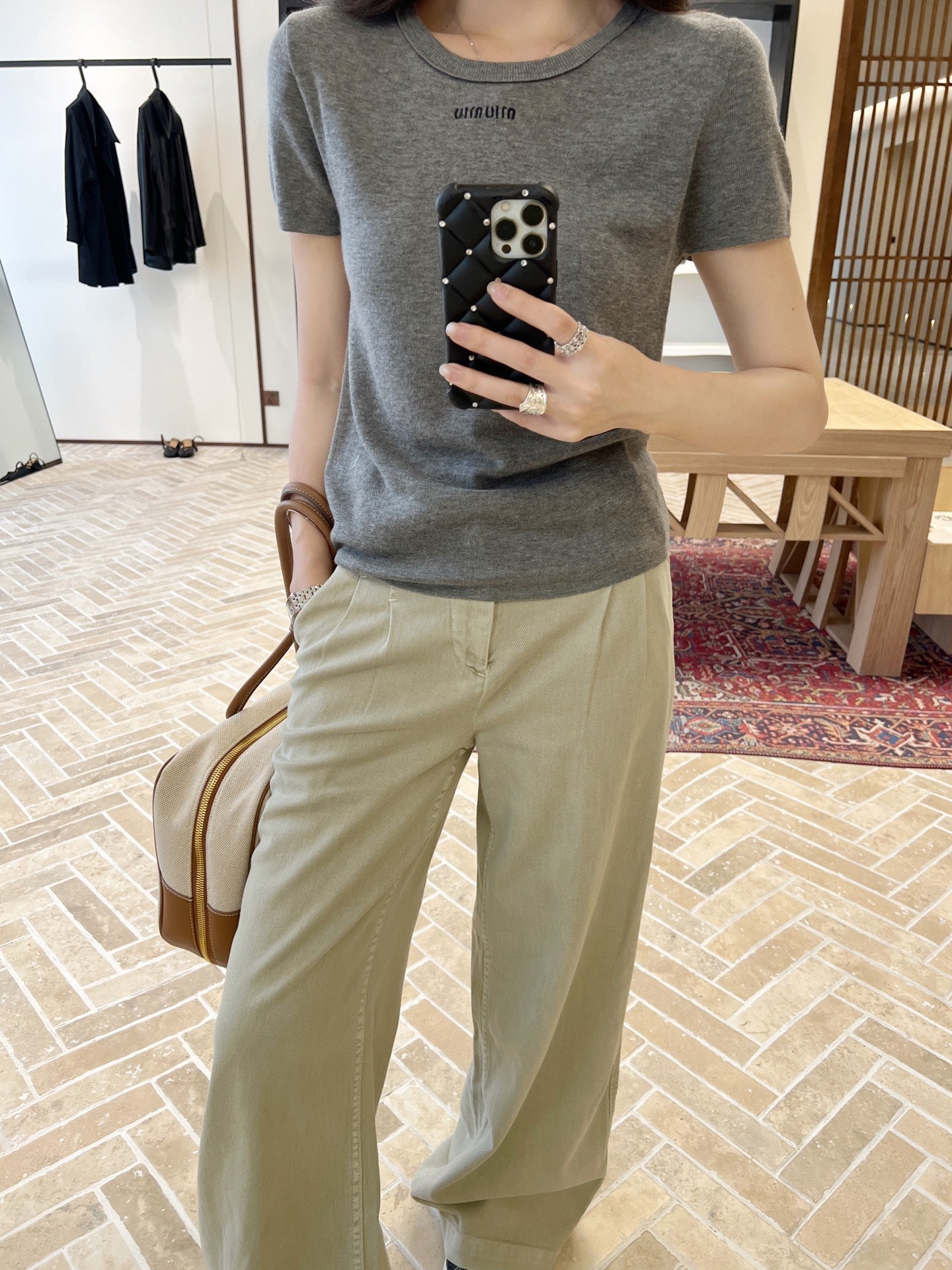 M*u 25ss embroidered knit top