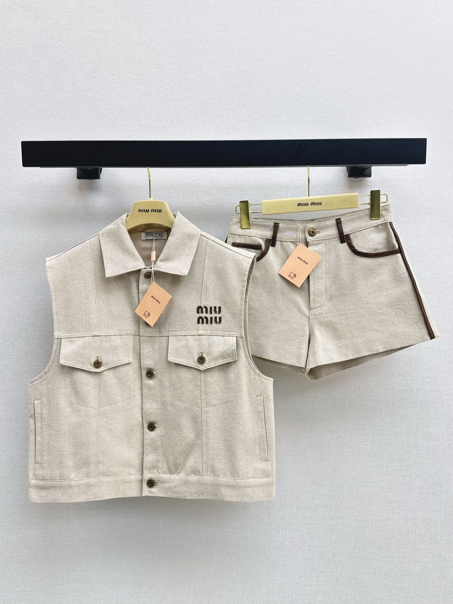 M*u 25ss Colorblock hem shorts