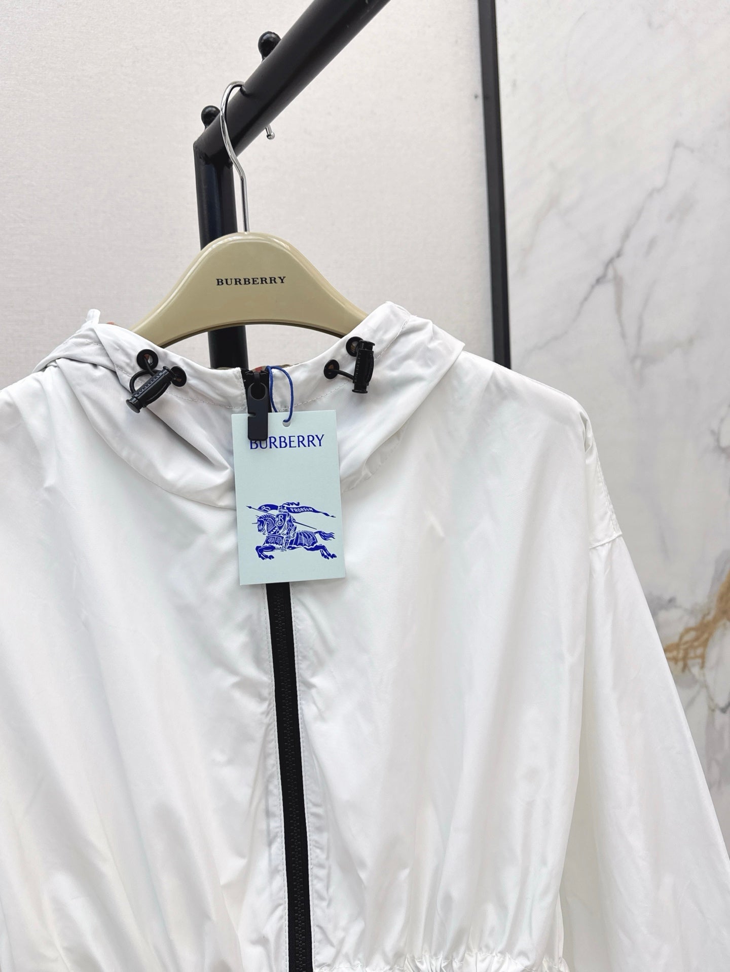 Bur* 25ss Nylon hooded jacket