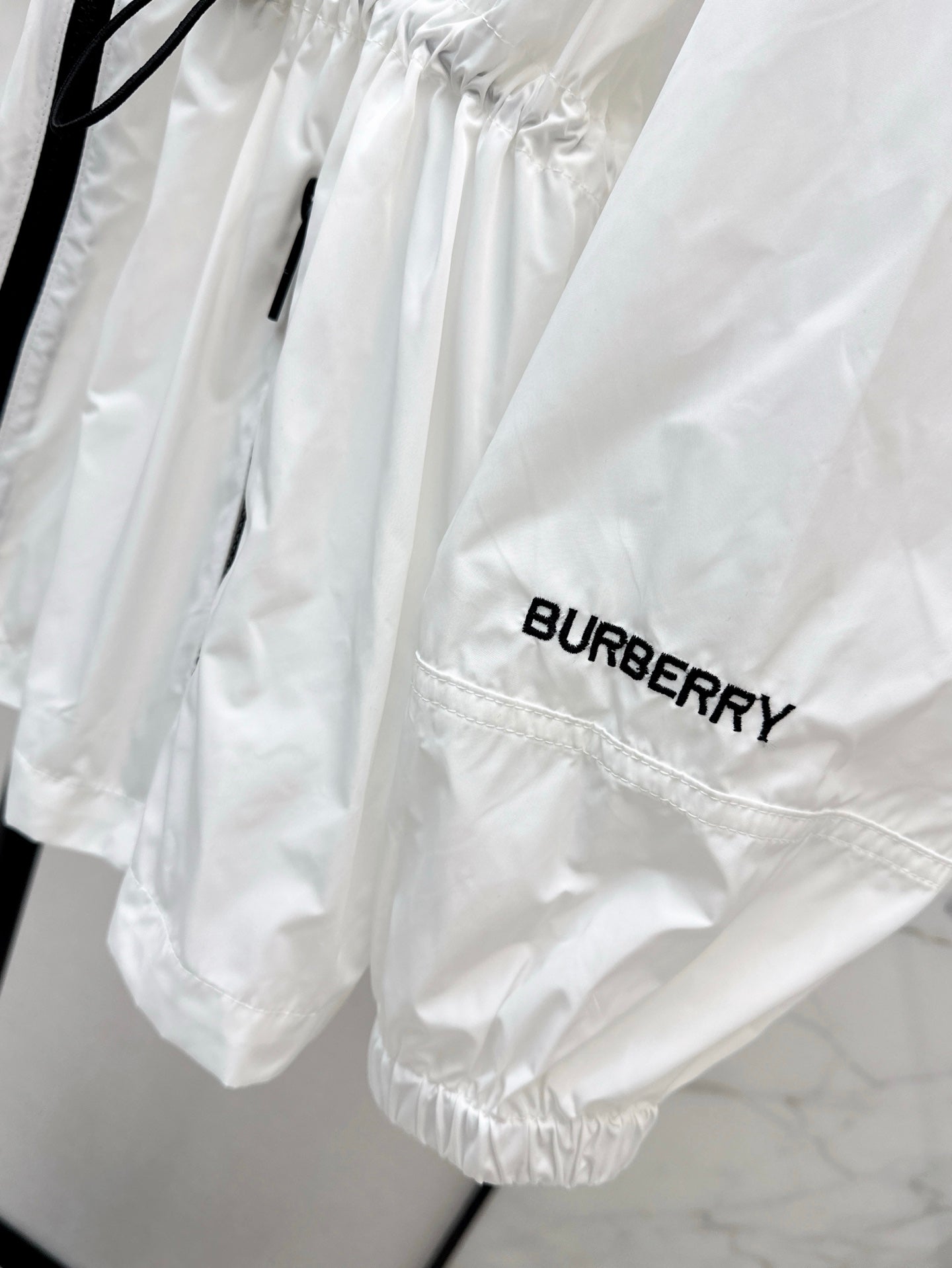 Bur* 25ss Nylon hooded jacket