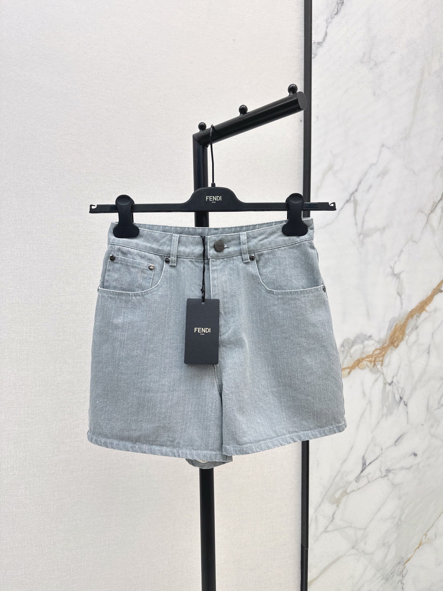 Fd* 25ss five-pocket denim shorts
