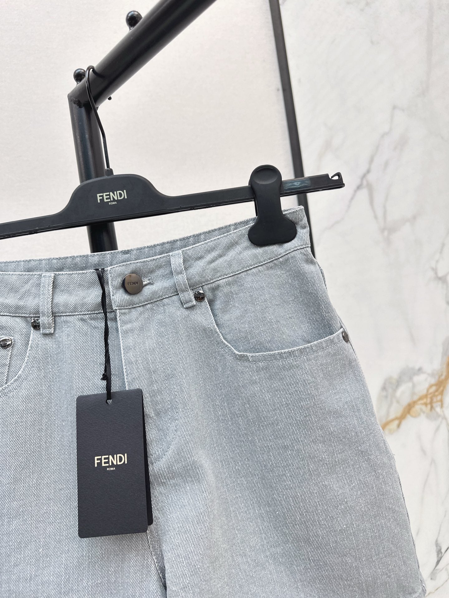 Fd* 25ss five-pocket denim shorts