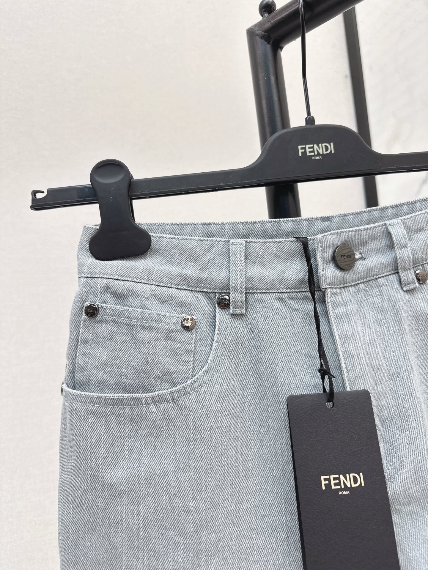 Fd* 25ss five-pocket denim shorts