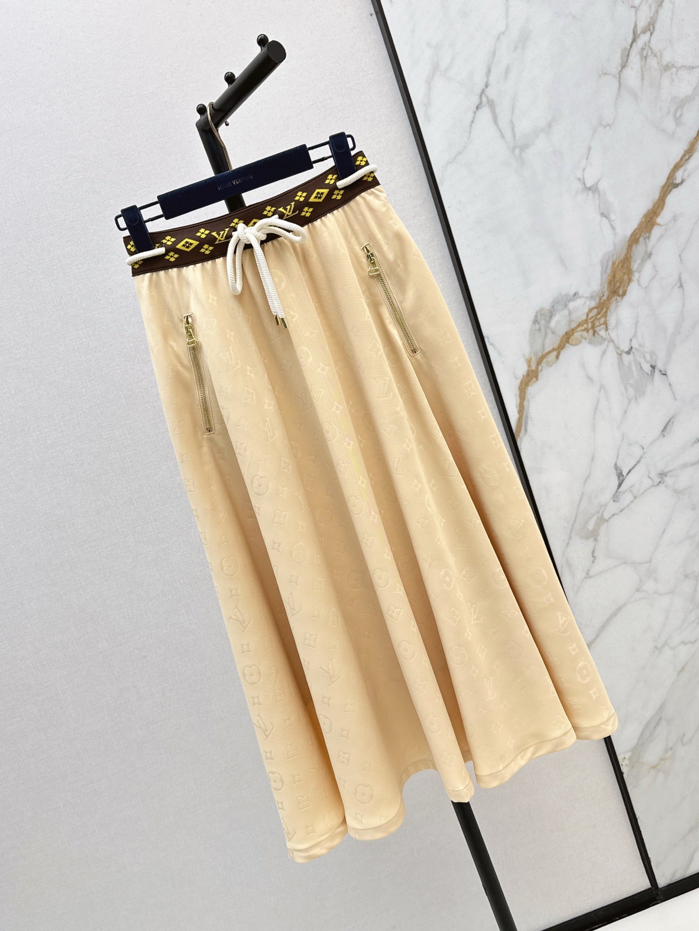 Loui* 25ss monogram elastic waist skirt