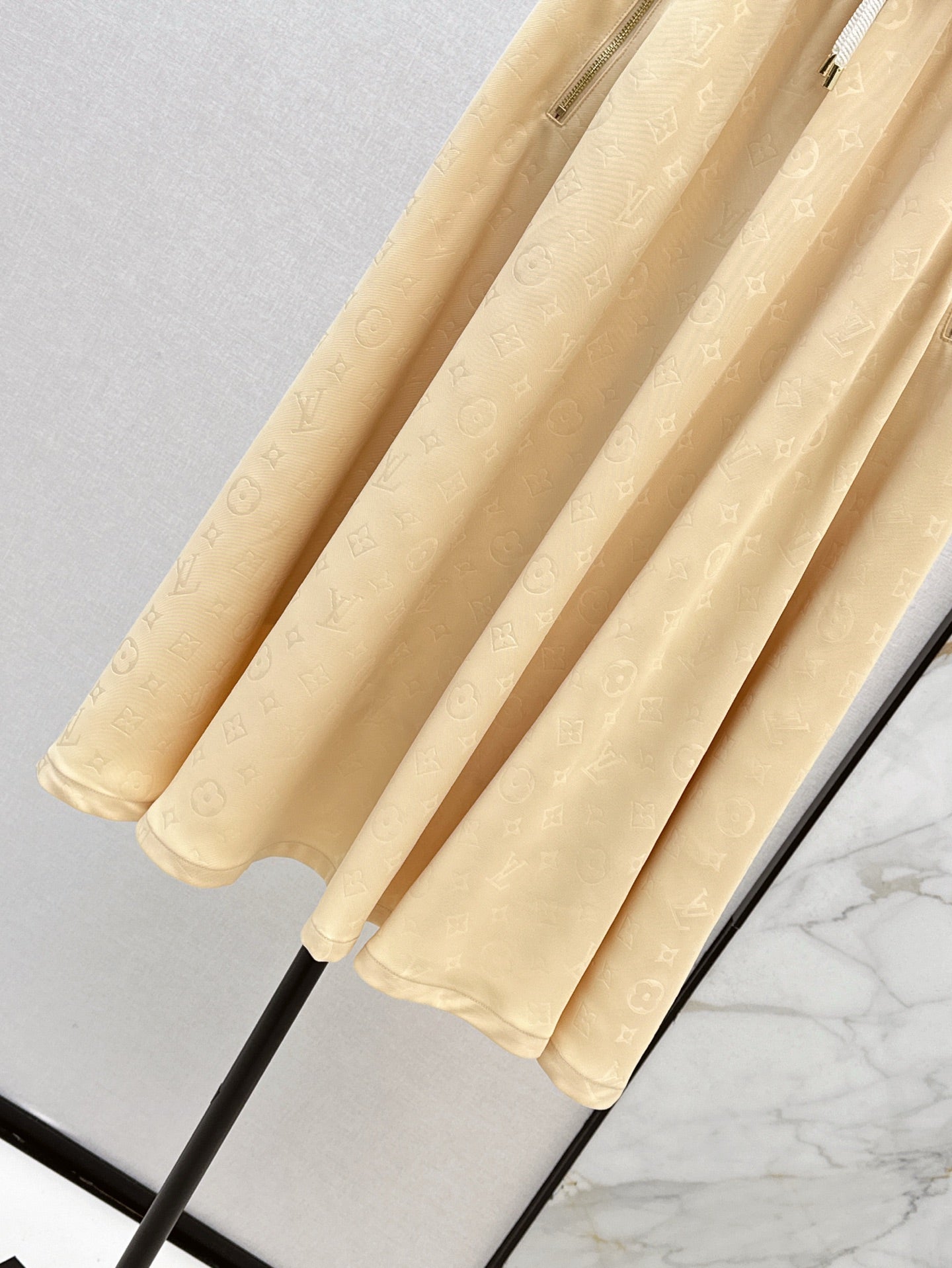 Loui* 25ss monogram elastic waist skirt