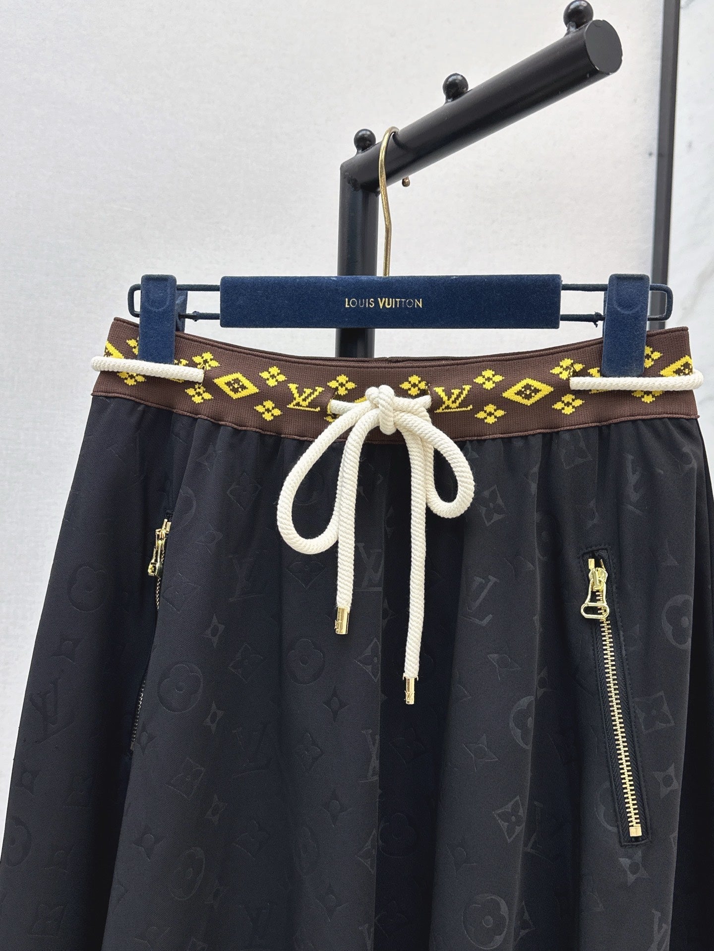 Loui* 25ss monogram elastic waist skirt