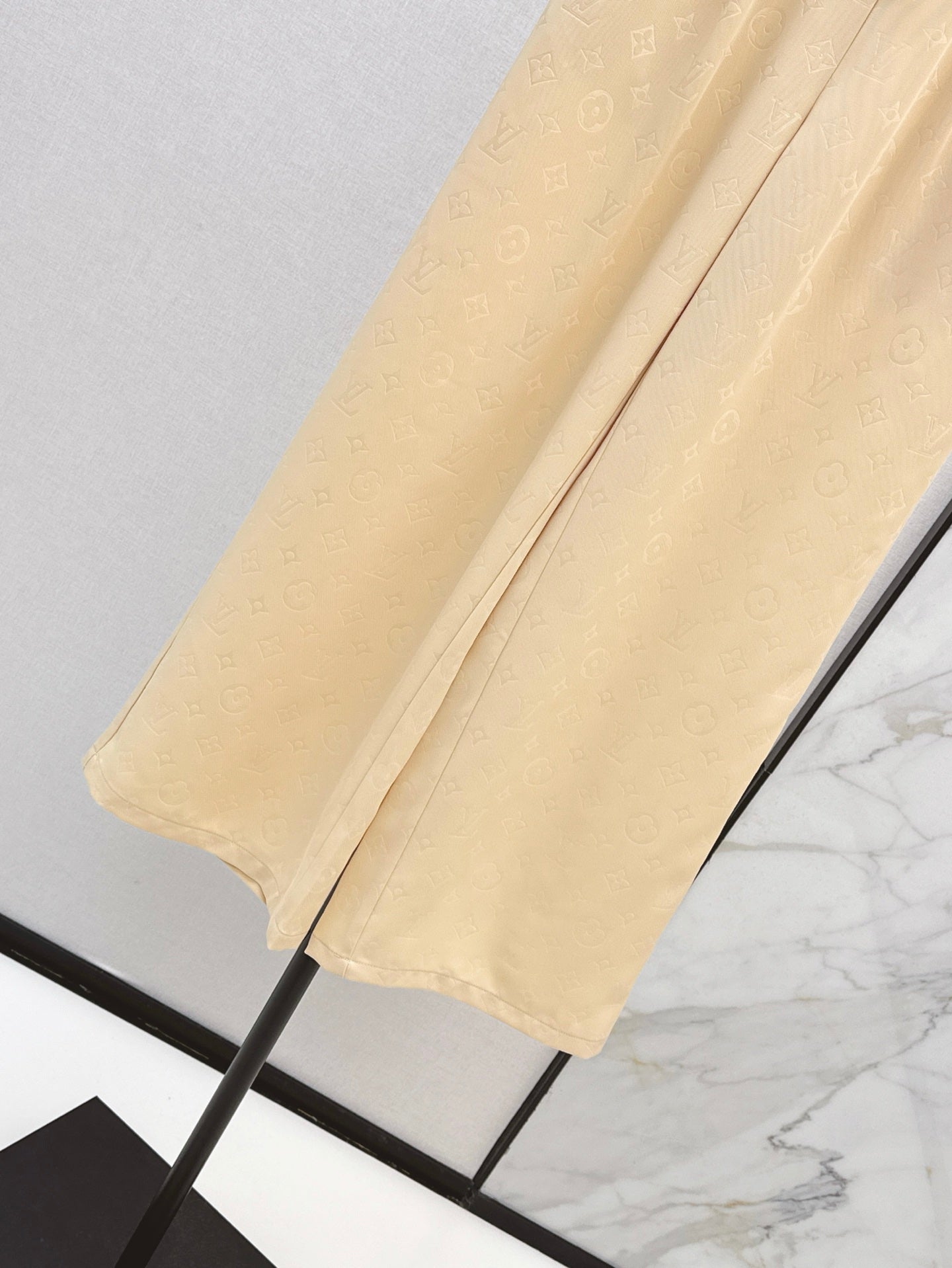 Loui* 25ss monogram printed pants