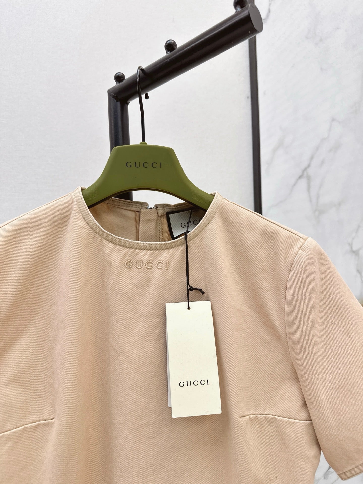 Gu* 25ss  crop shirt with tie hem